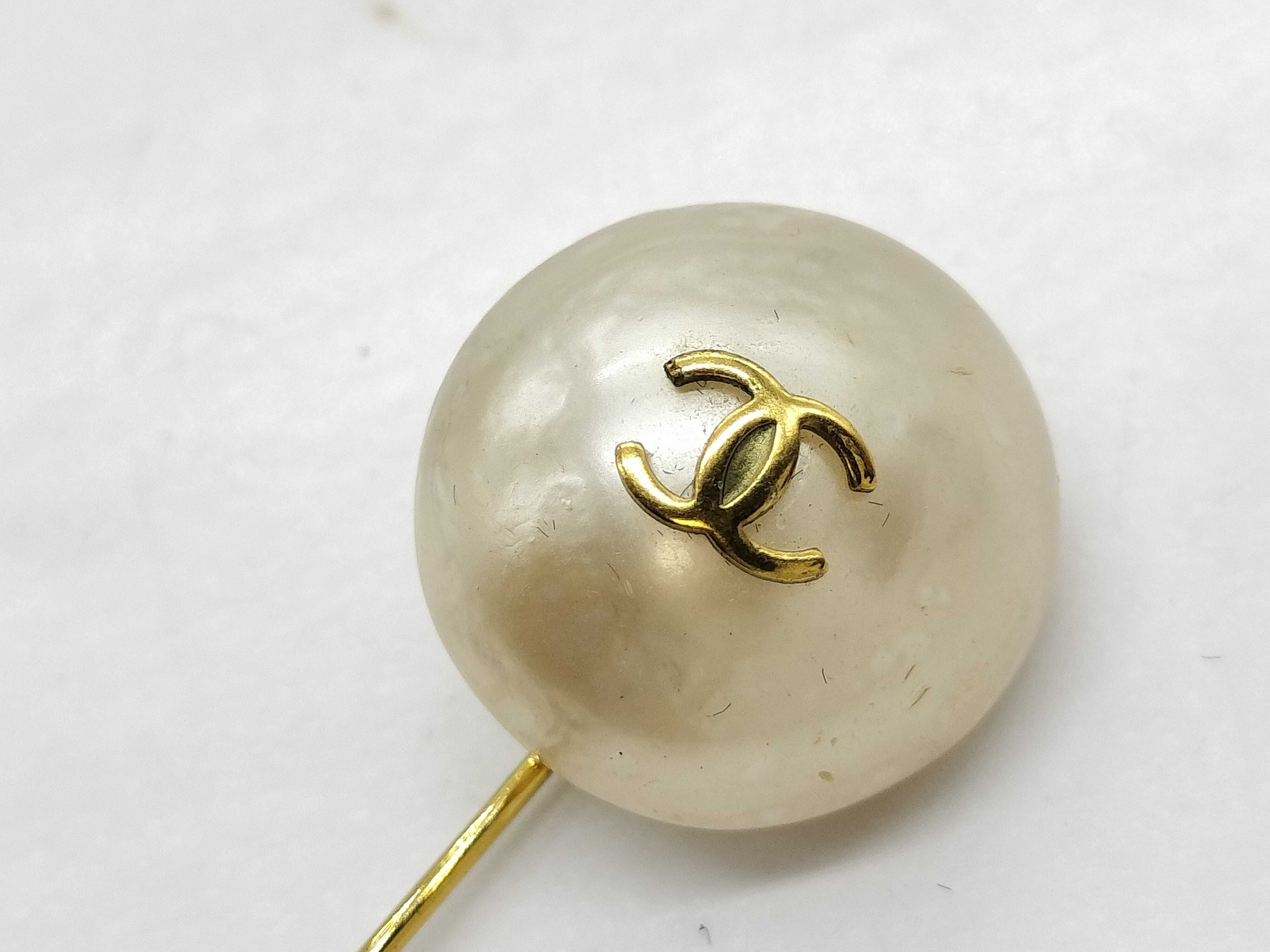 Coco Mark Pearl Pin Coco Mark Brooch — view 2