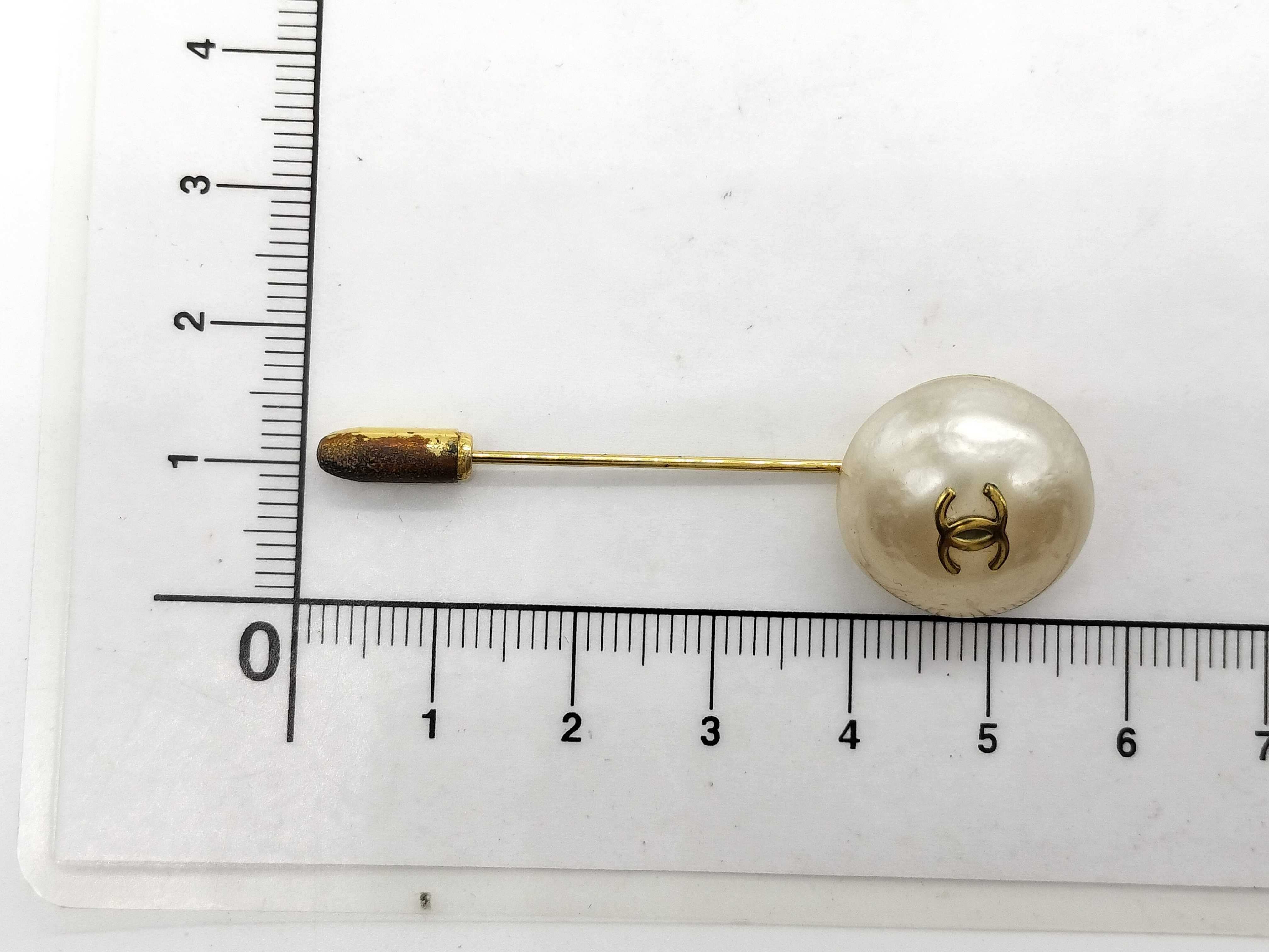 Coco Mark Pearl Pin Coco Mark Brooch — view 7