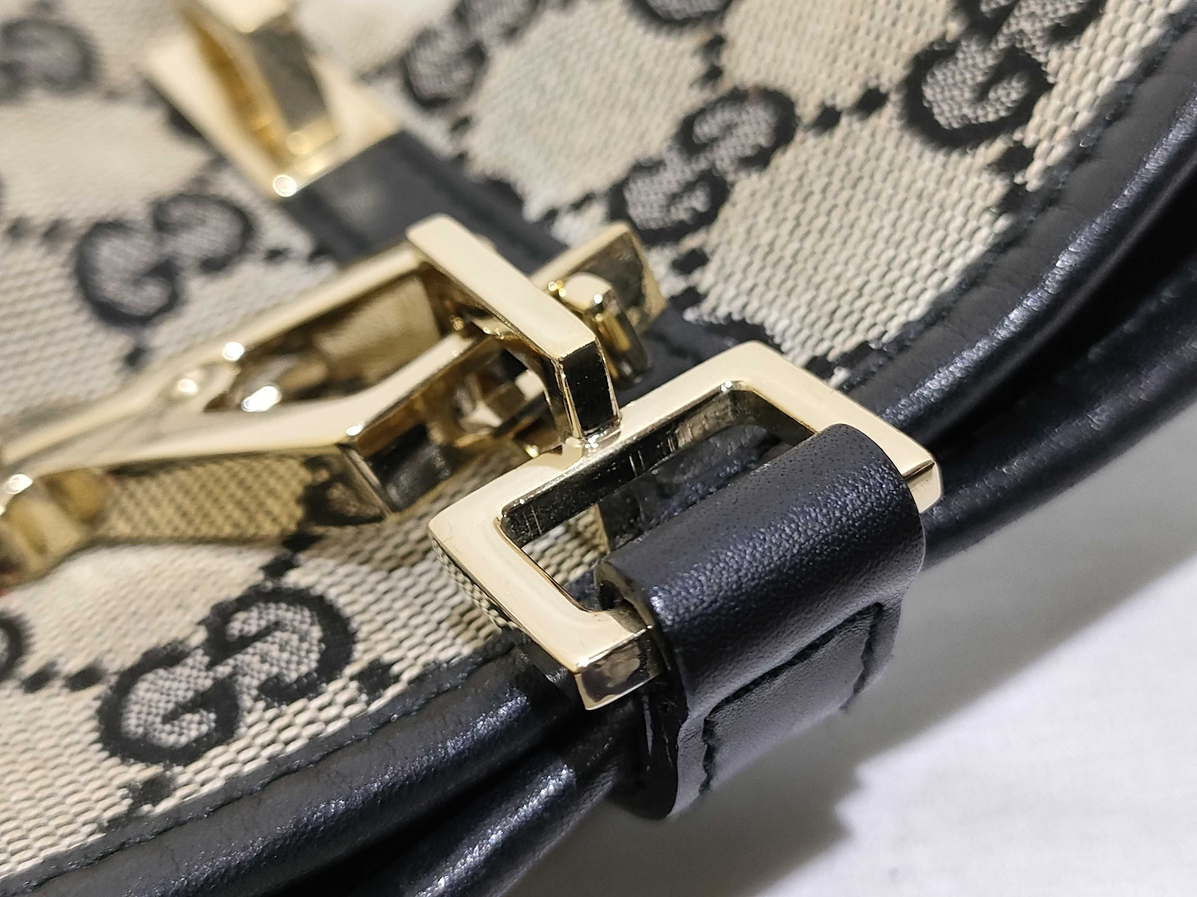 GG Canvas Shoulder Bag — view 13