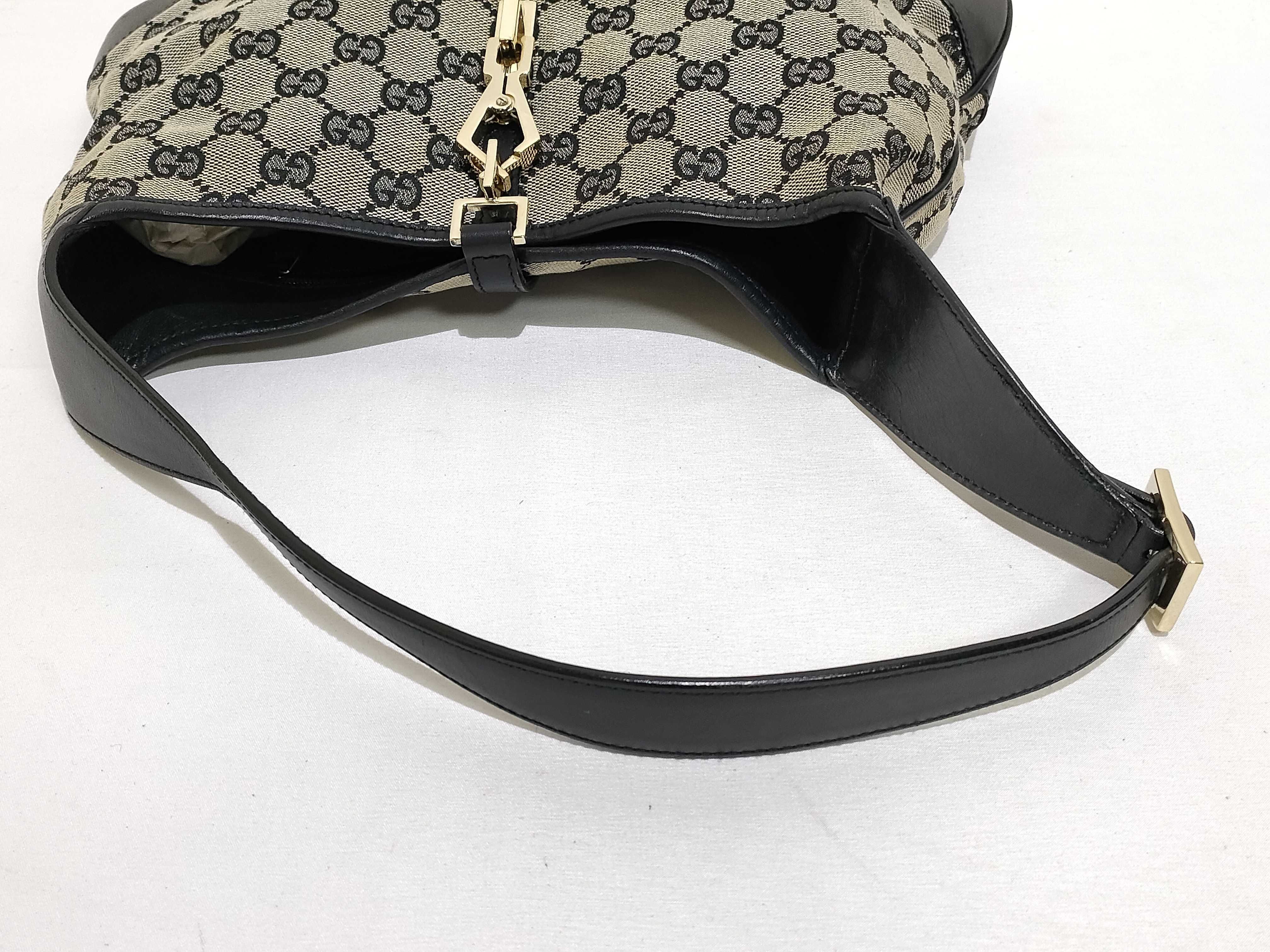 GG Canvas Shoulder Bag — view 3