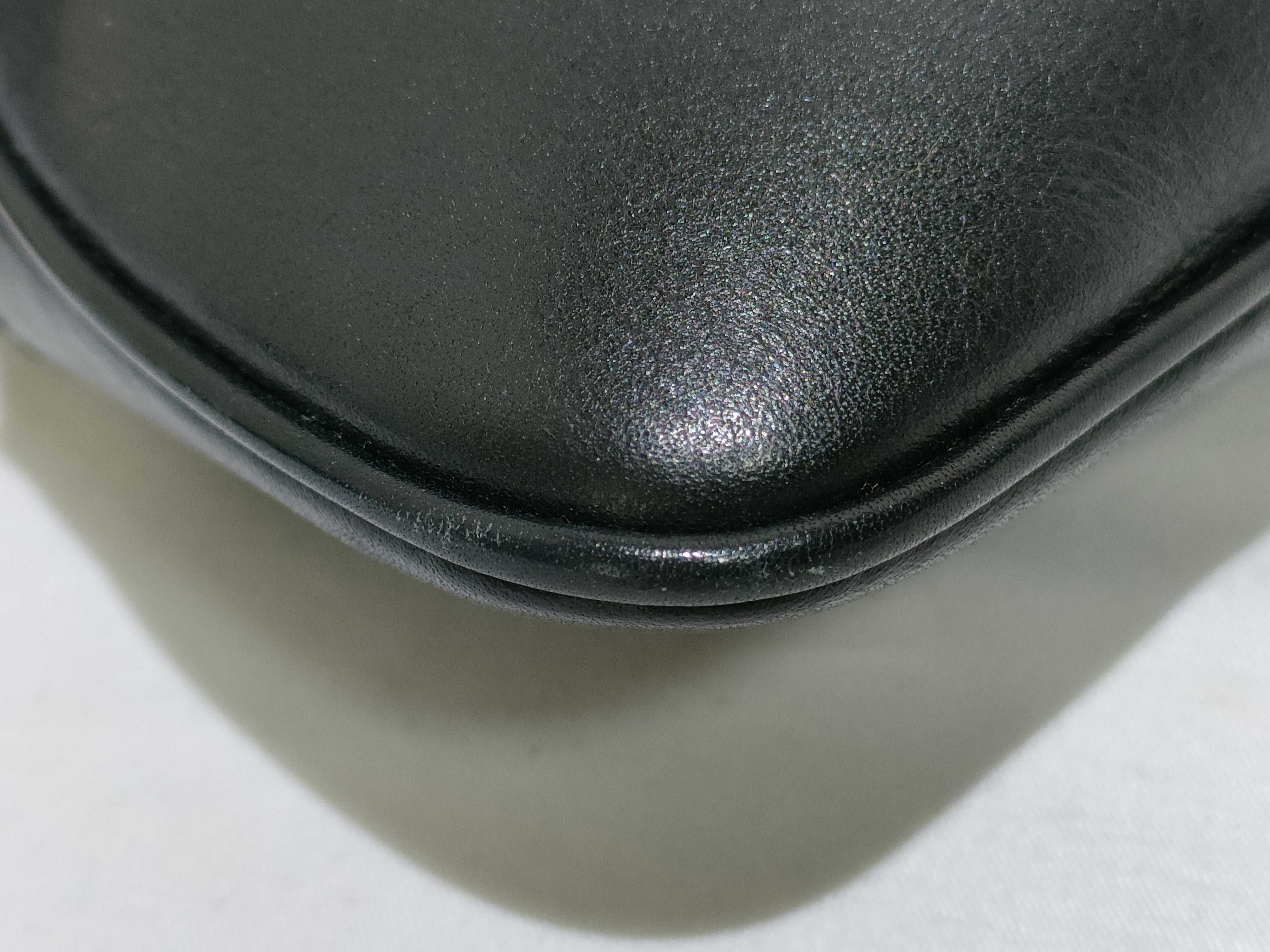 GG Canvas Shoulder Bag — view 6