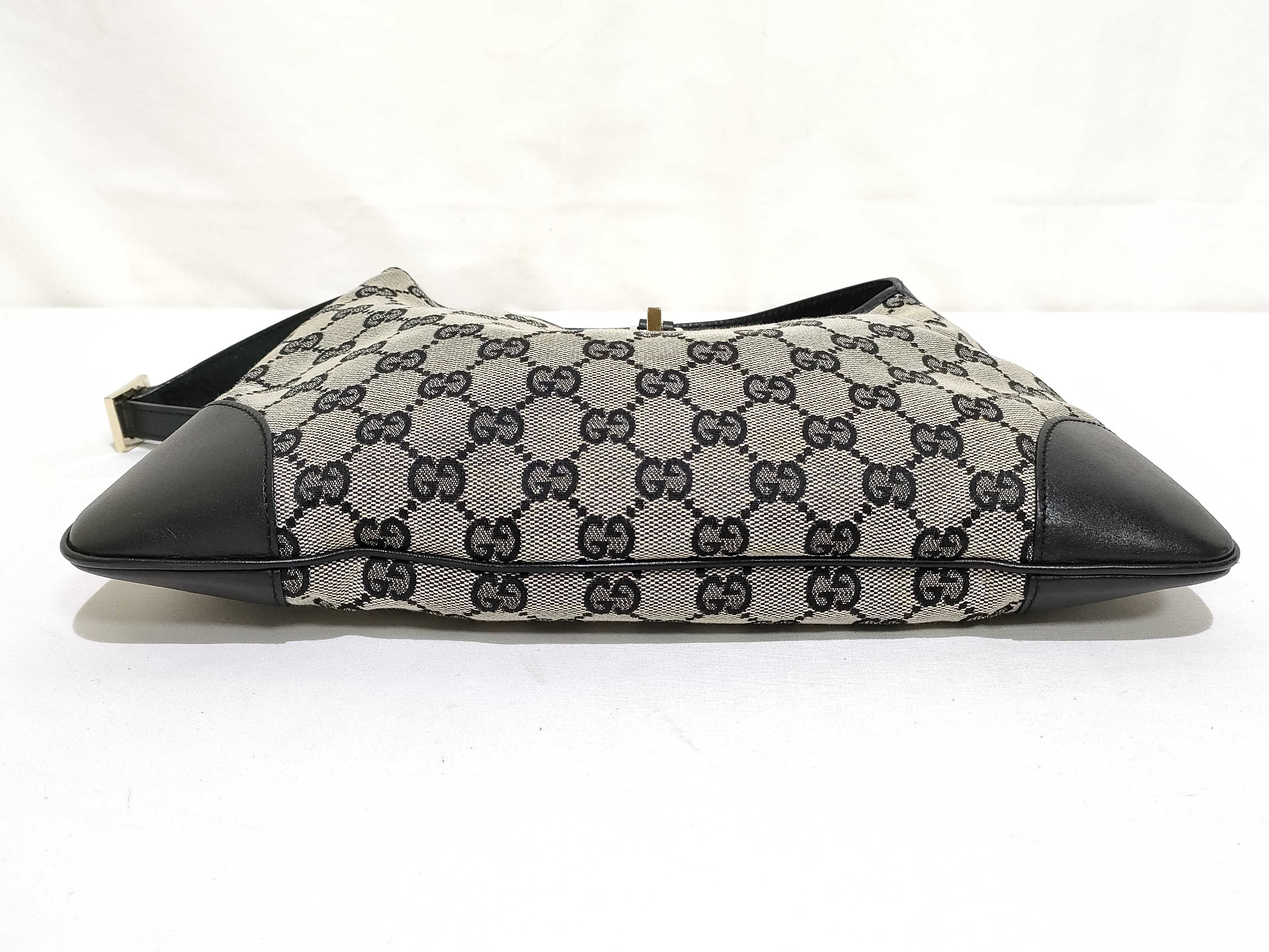 GG Canvas Shoulder Bag — view 7