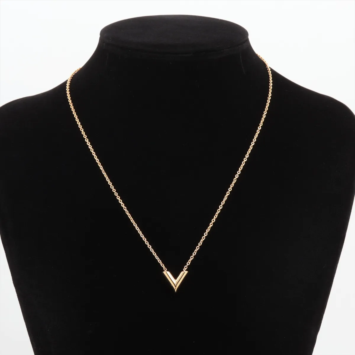 M61083 Essential V LE0290 Necklace, GP Gold, dents, — view 5
