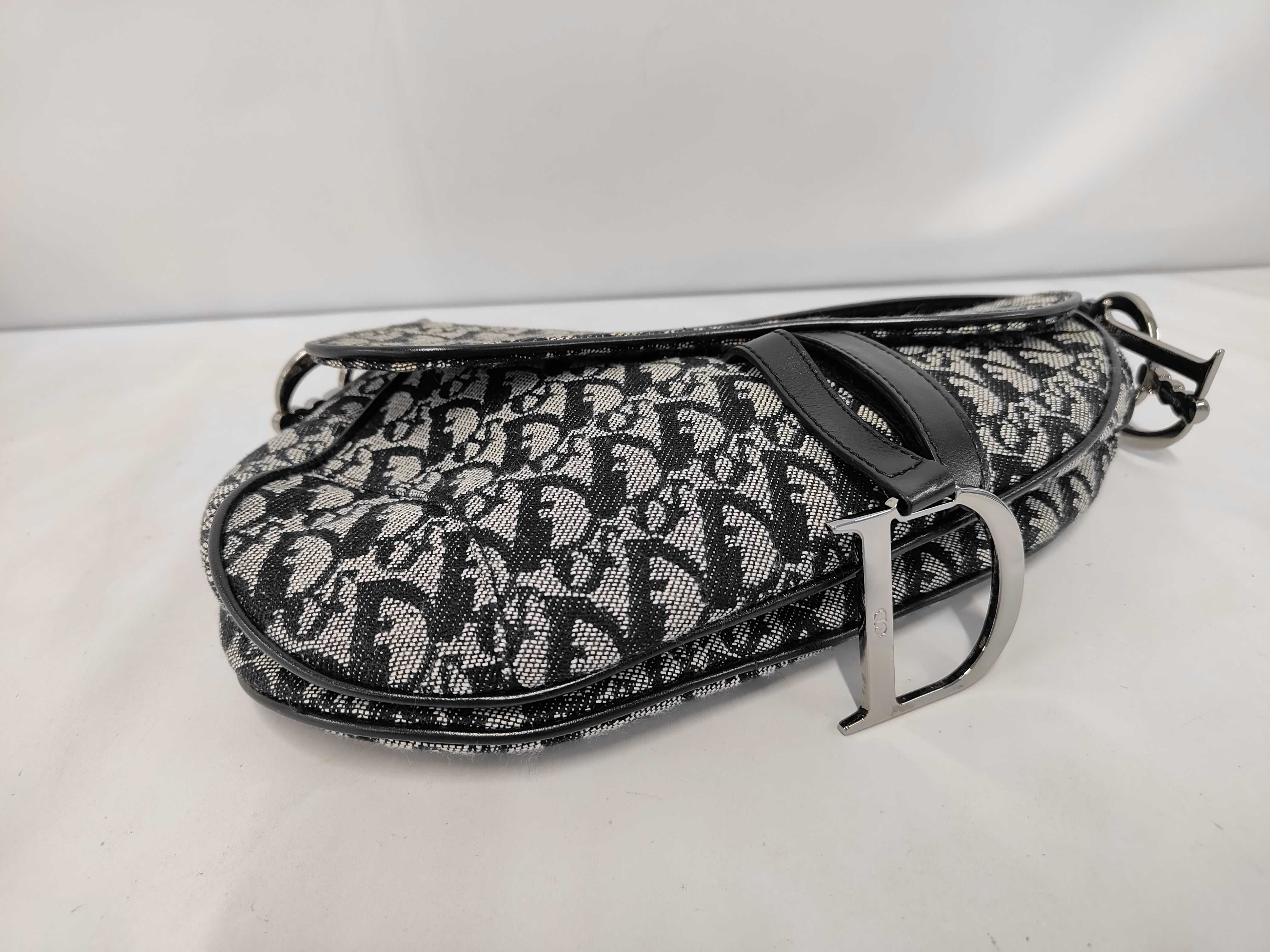 Trotter Saddle Bag Canvas x Leather Shoulder Bag Black Shoulder Bag — view 3