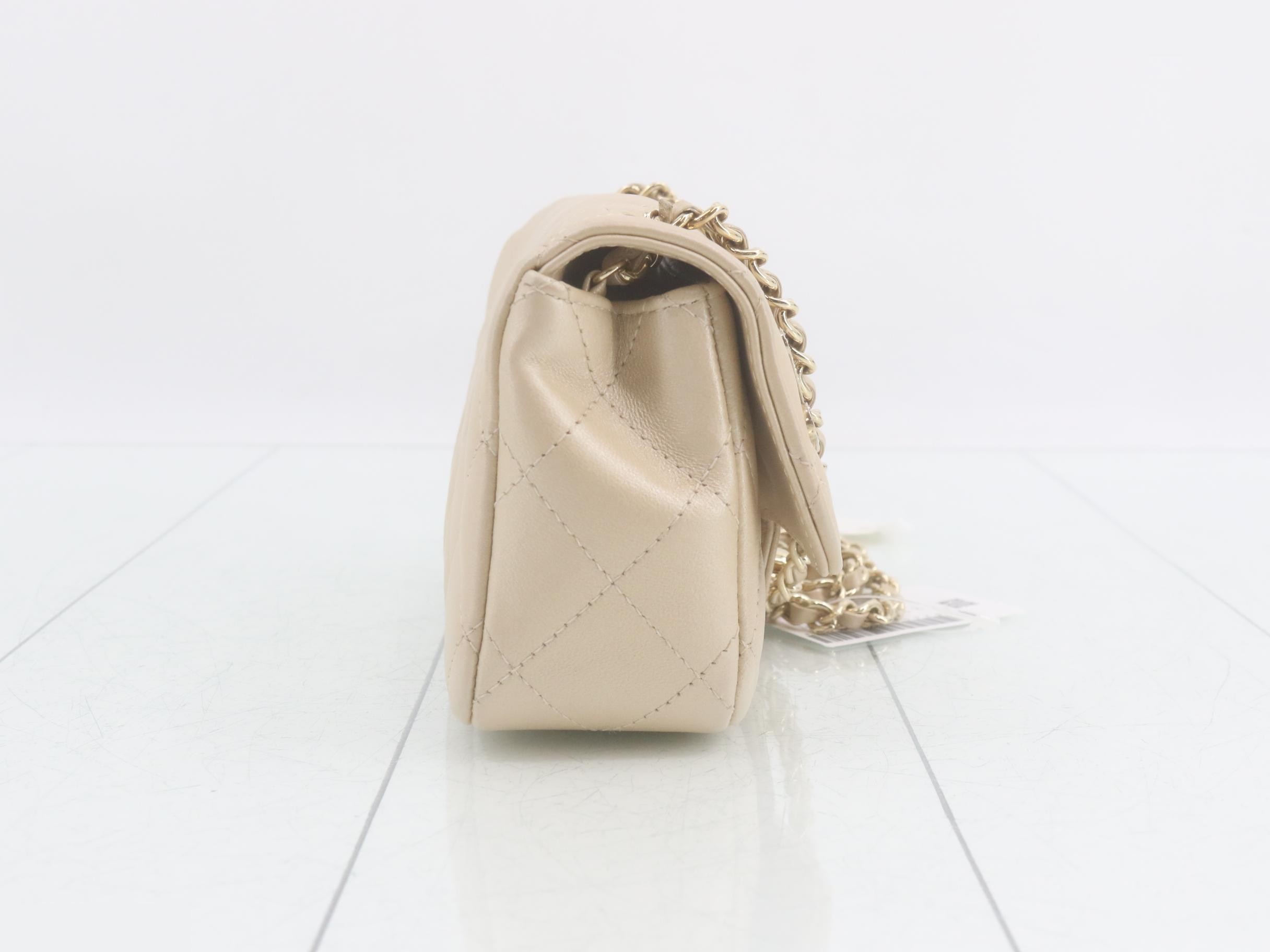 Matelassé Leather Chain Shoulder Bag — view 4