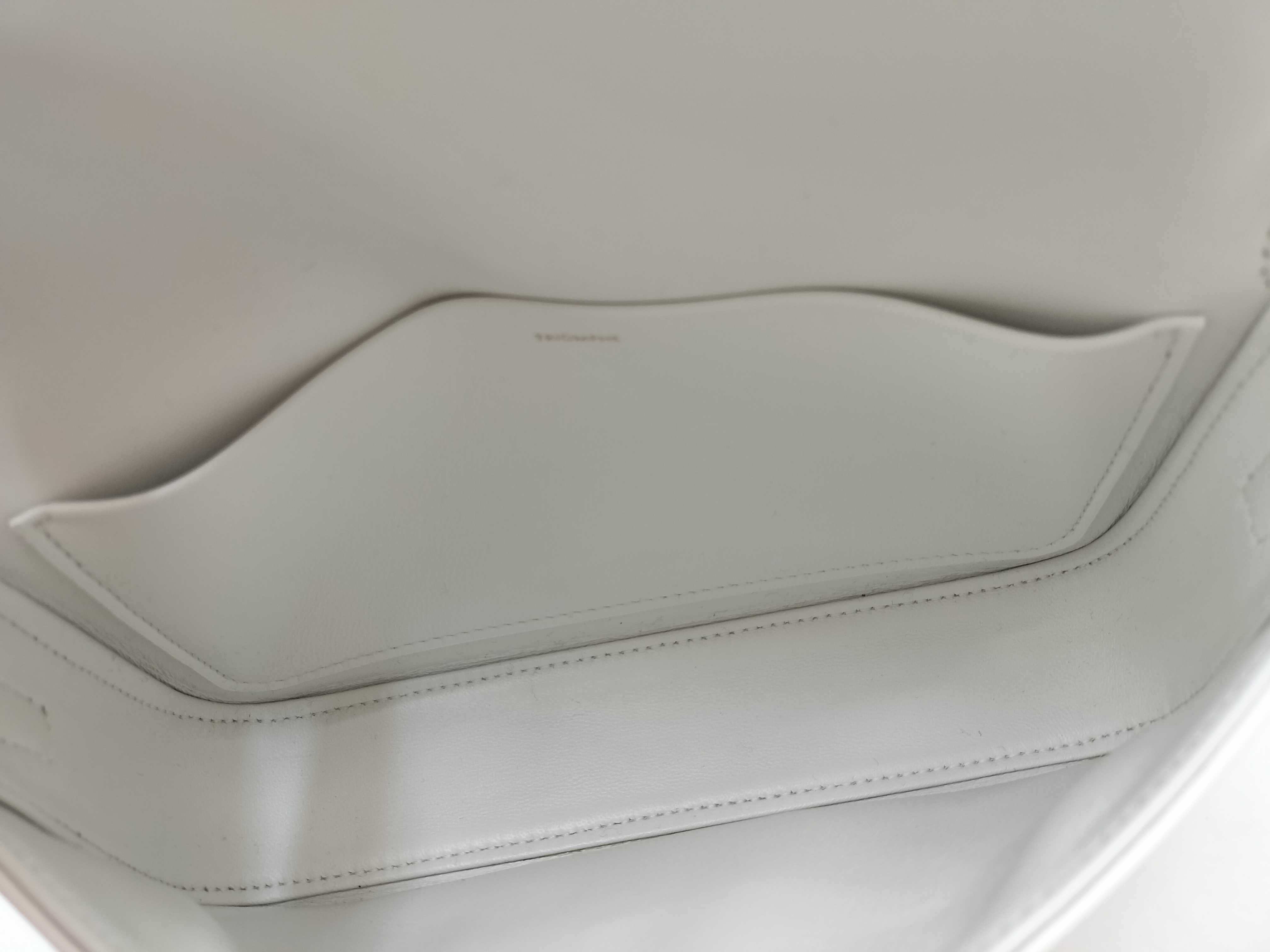 Unused Claude Shoulder Bag — view 10