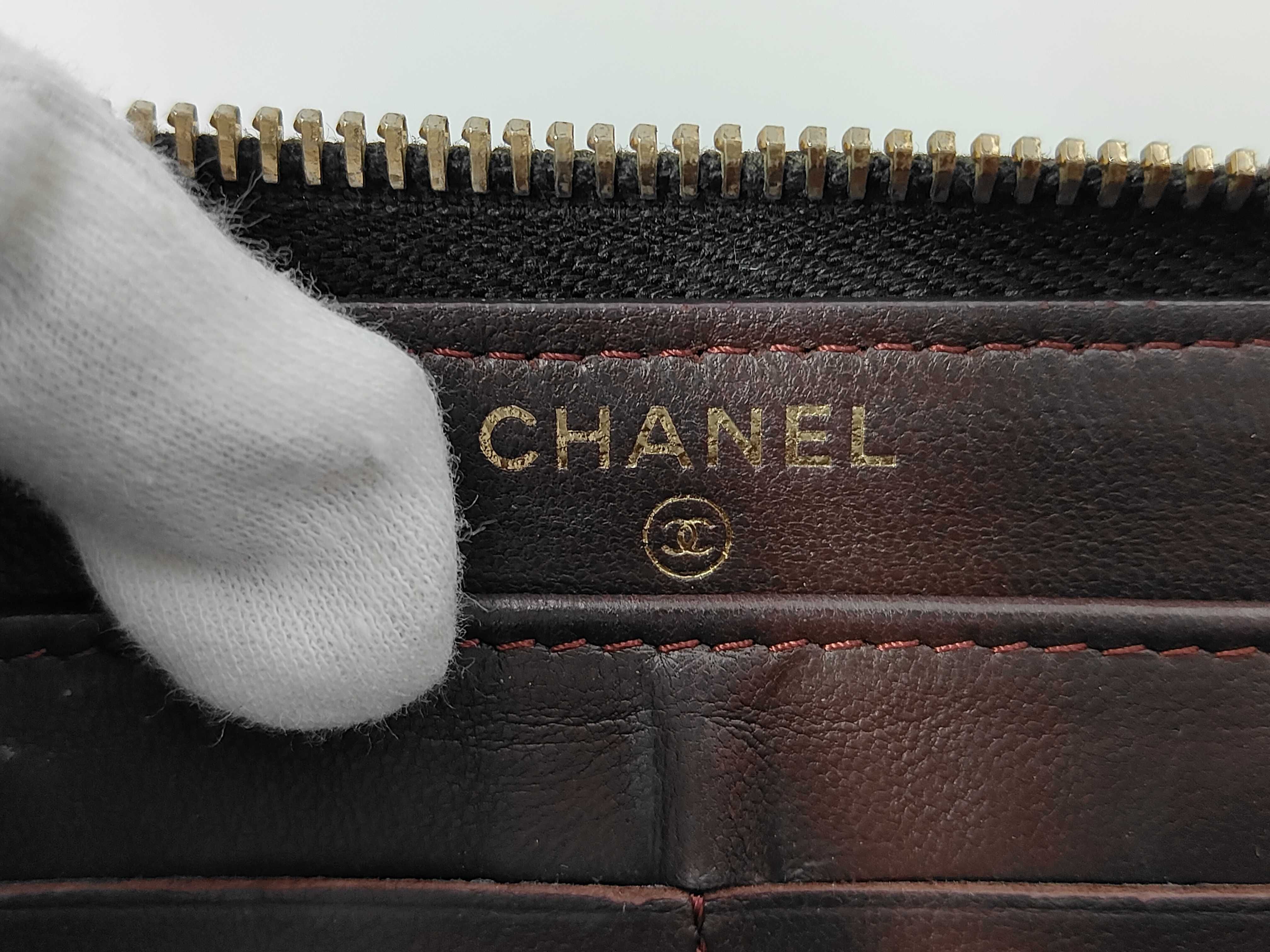 Matelassé Round Zip Long Wallet — view 6