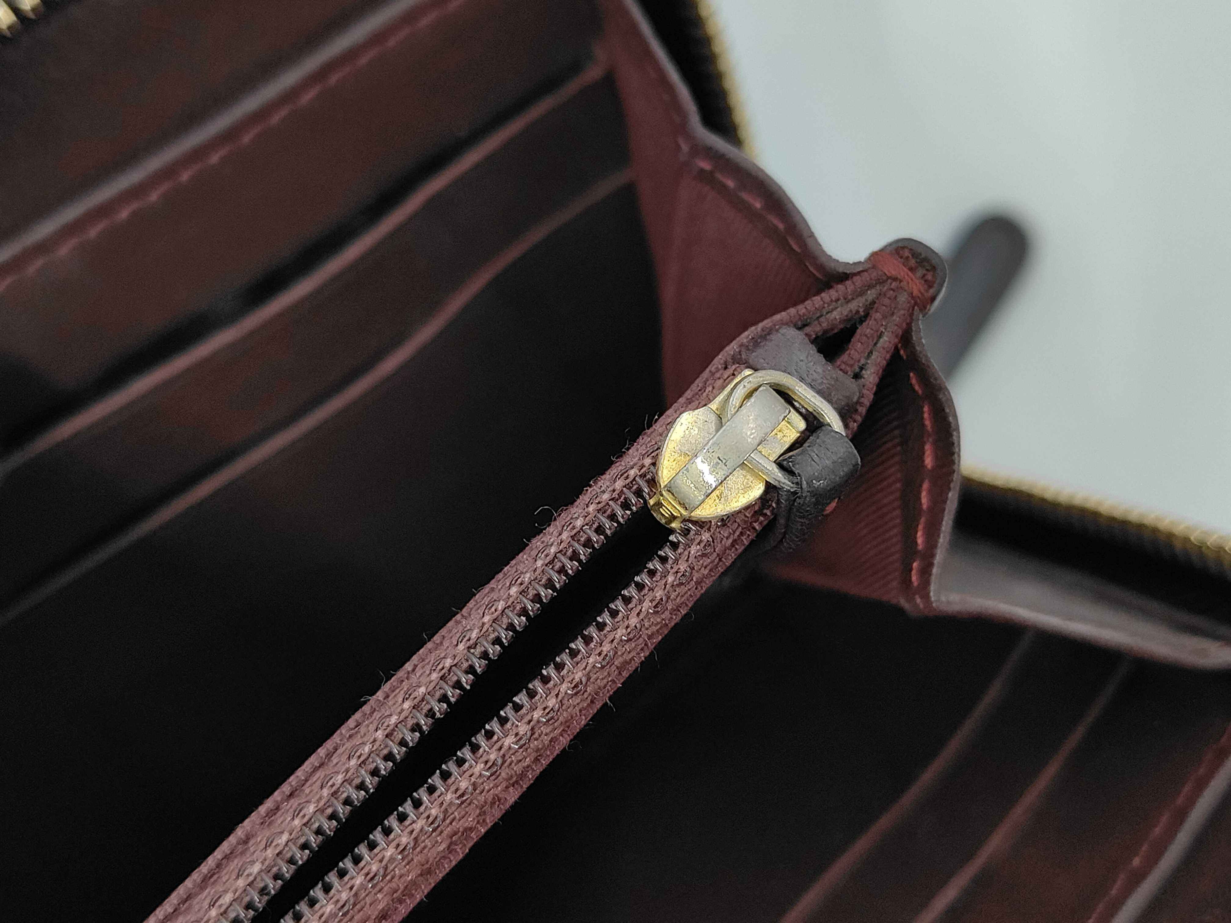 Matelassé Round Zip Long Wallet — view 8