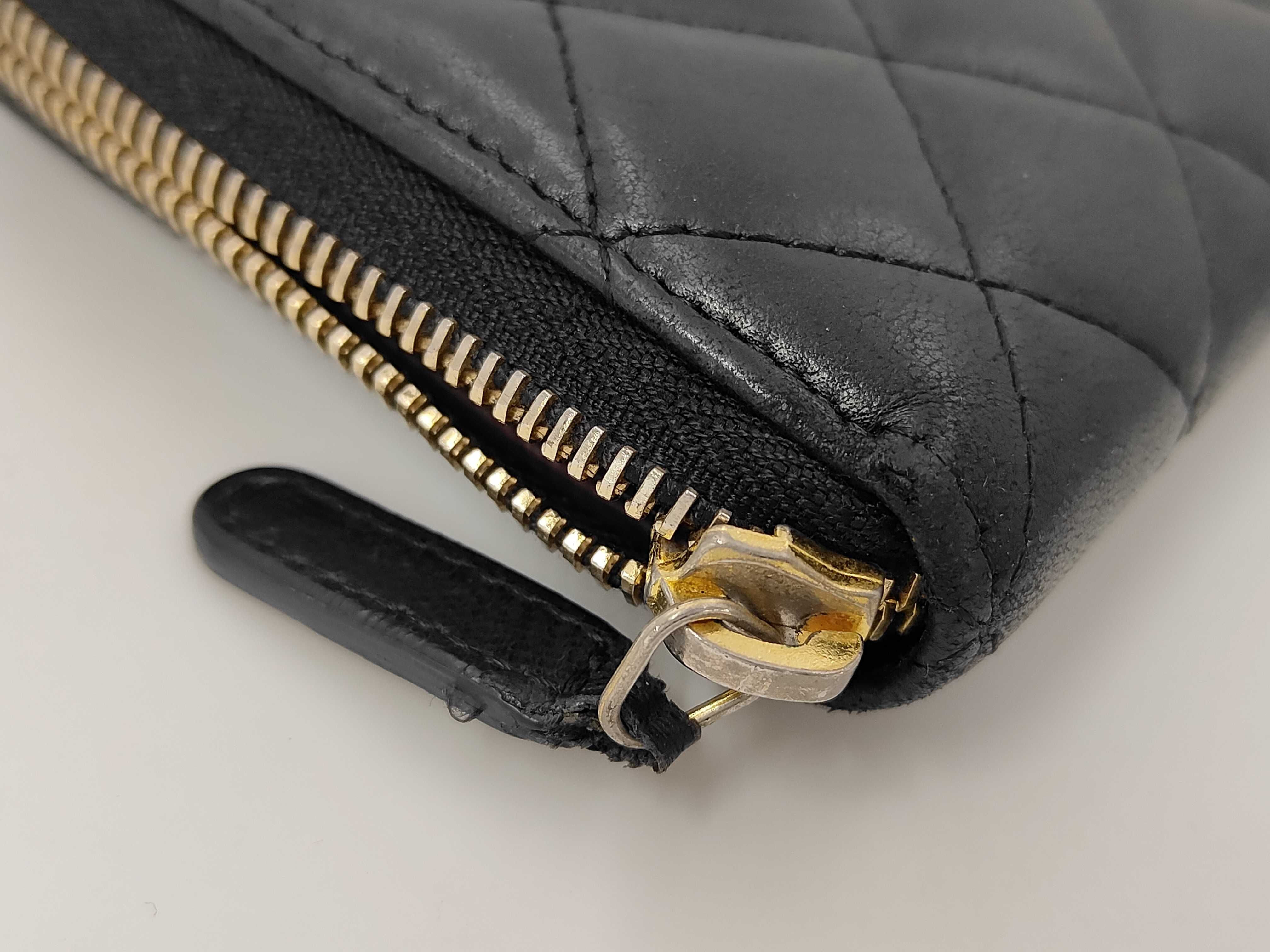 Matelassé Round Zip Long Wallet — view 9
