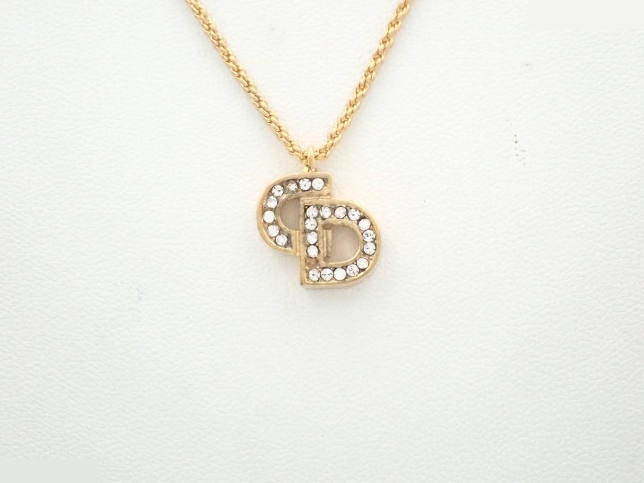Other lines: Precious metals, necklaces, pendants, chain approximately 44cm