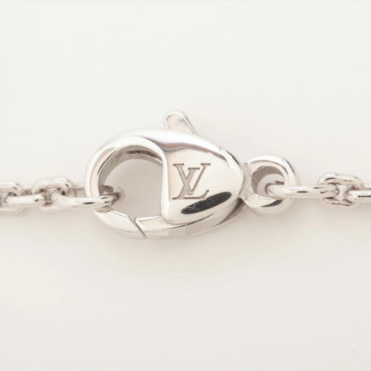 Pendant LV Volt One GM Diamond Necklace 750 (WG) 18.0g E58583 Includes guarantee and other model numbers/serial numbers Q93807 — view 4