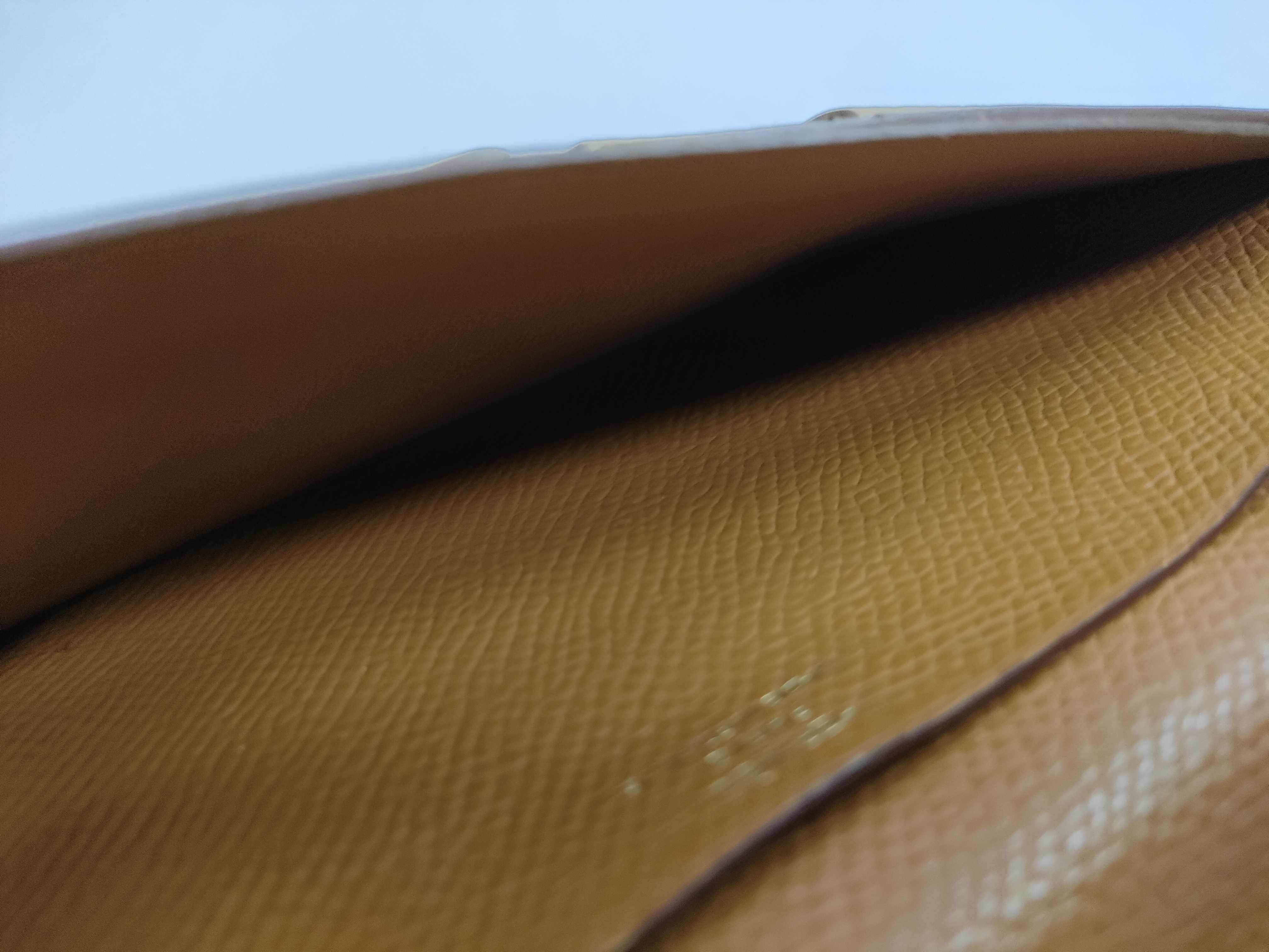 Bearn Soufflé Gold Wallet with Z Stamp — view 12