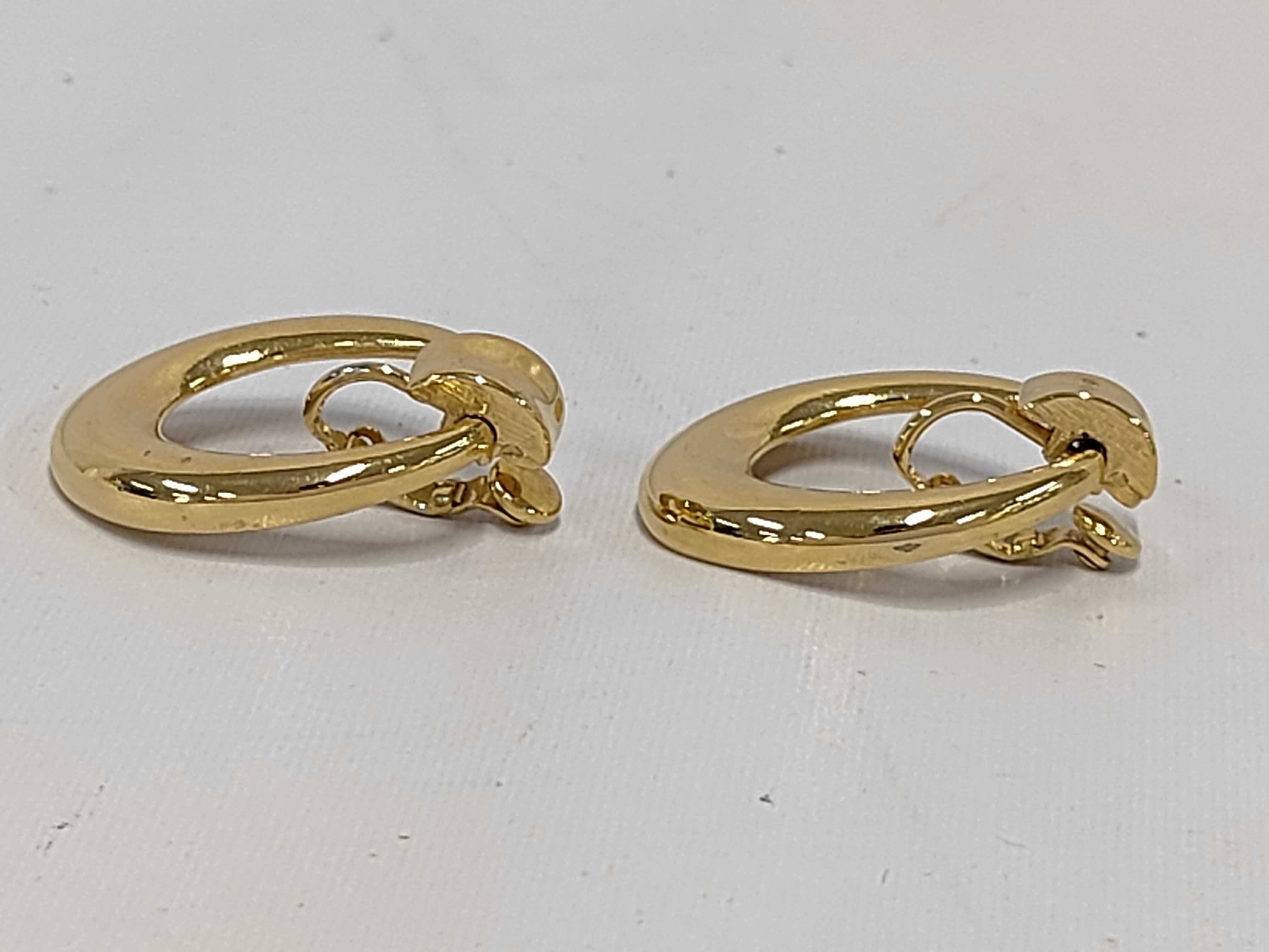 Vintage Circle Oval Gold Earrings — view 3
