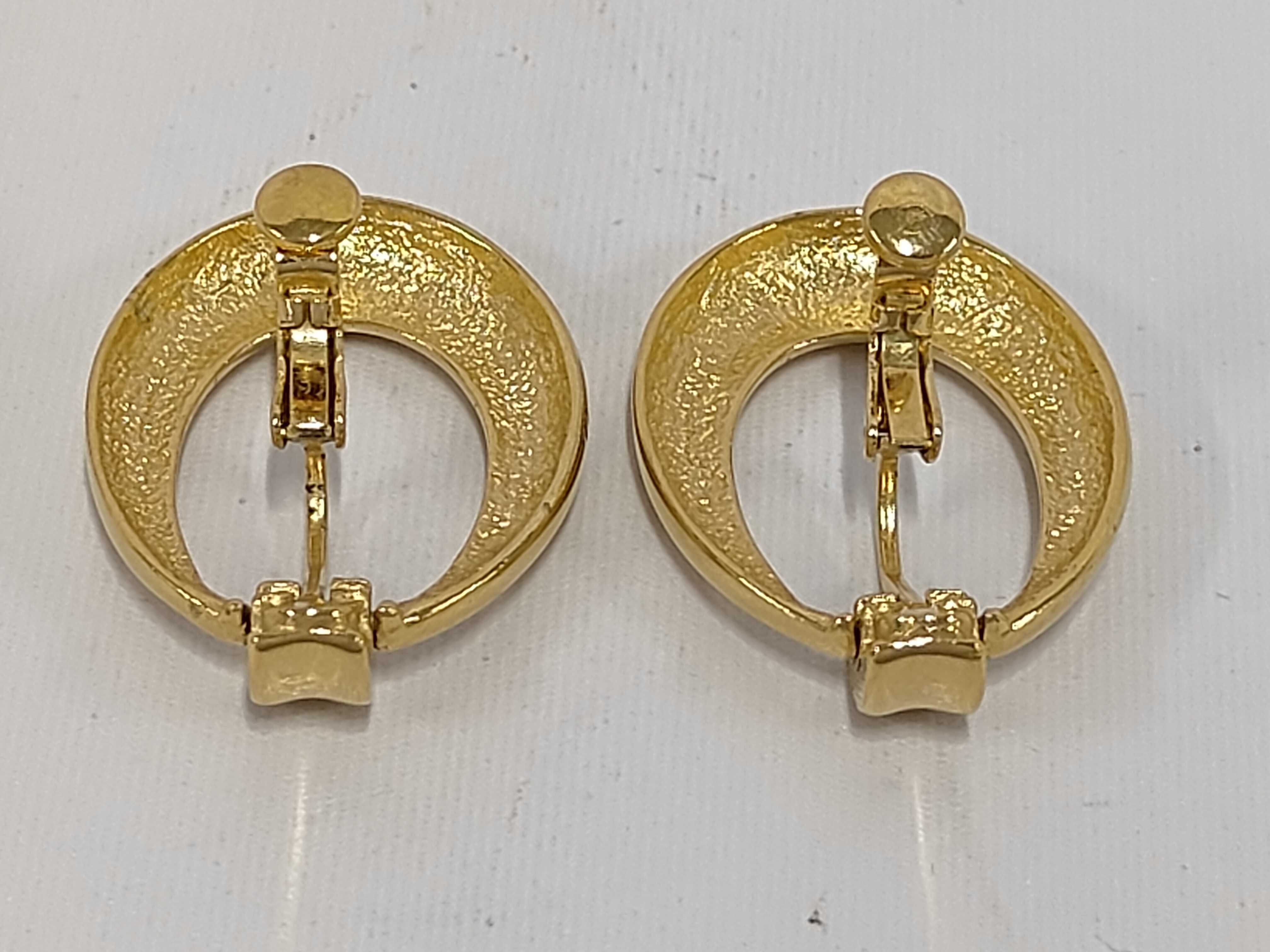 Vintage Circle Oval Gold Earrings — view 4