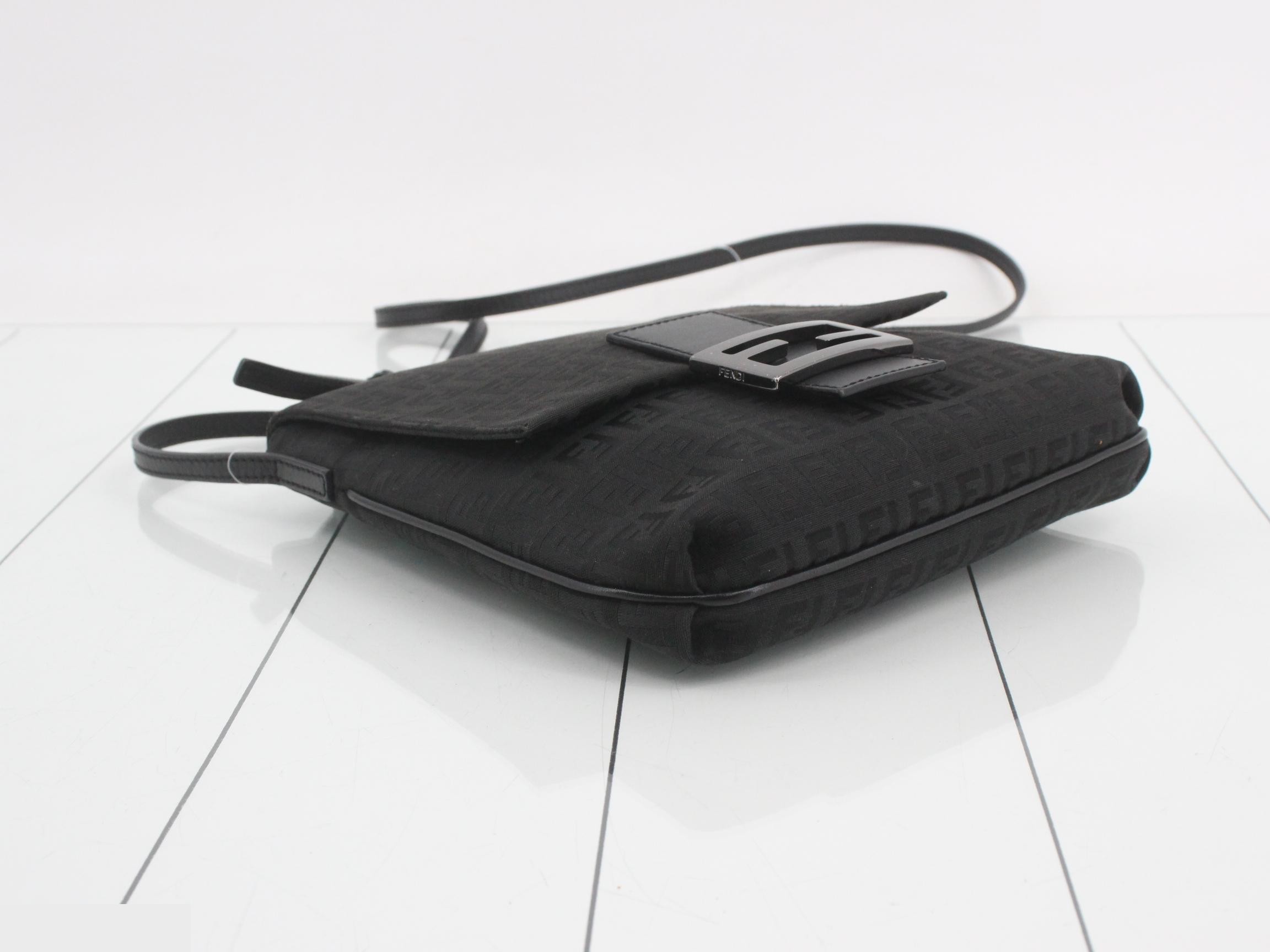 8BT075 Zucchino Shoulder Bag, Half Flap, Vertical, Canvas — view 5