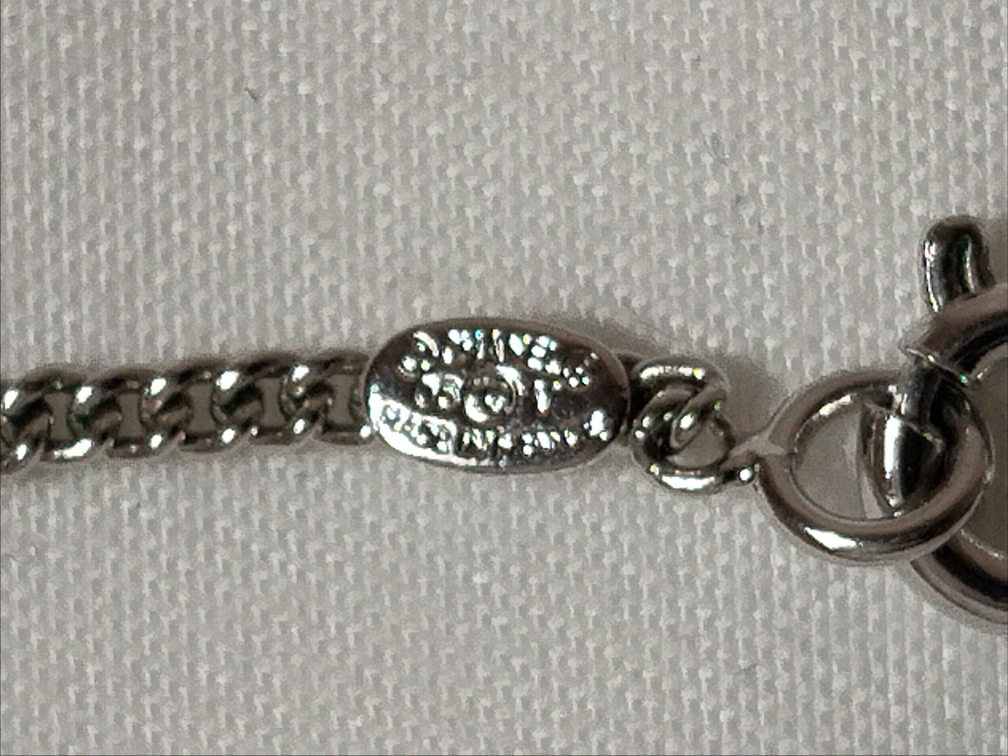 Coco Mark 05 V Necklace — view 5