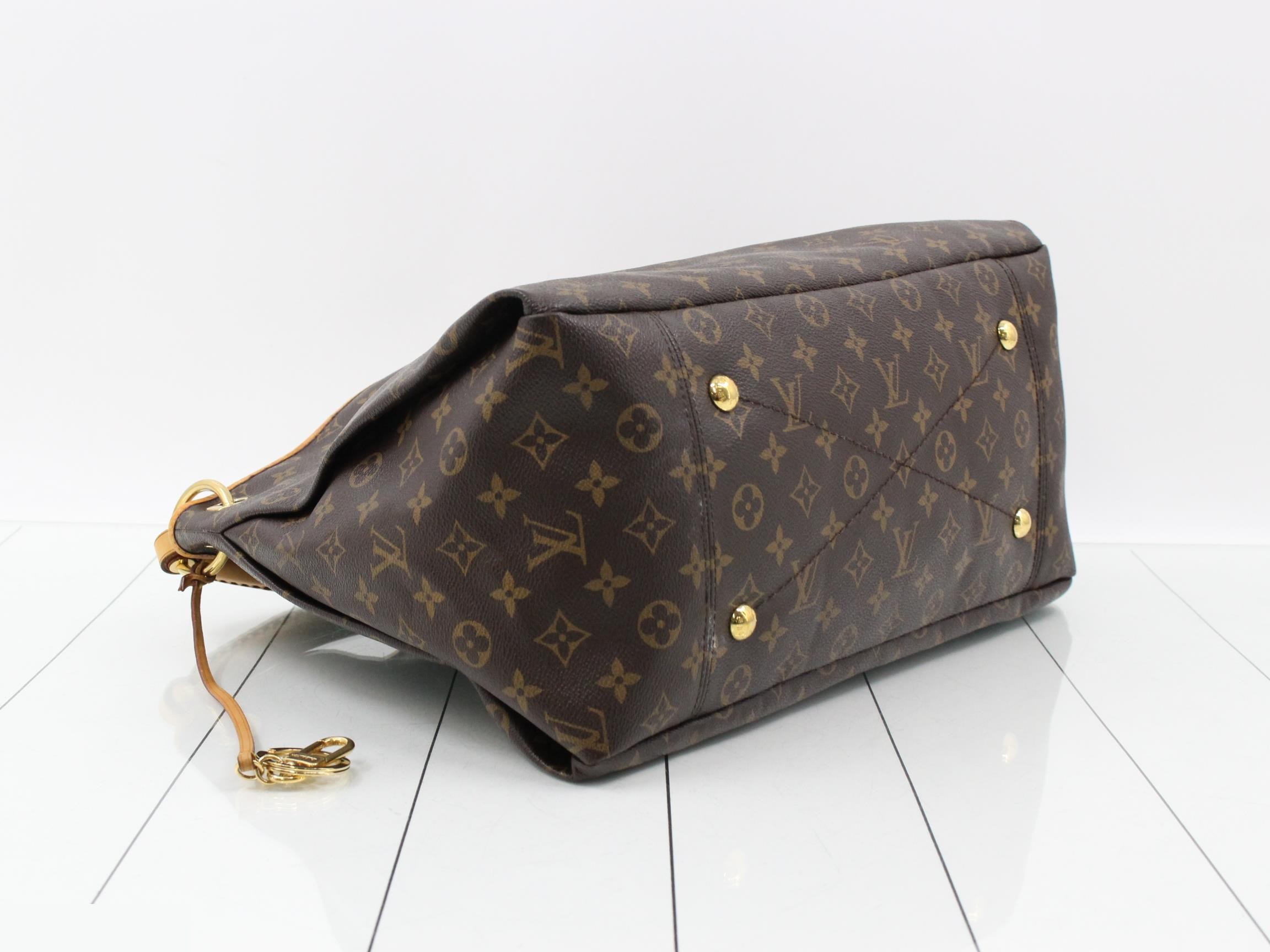 Monogram Artsy MM Shoulder Bag — view 5