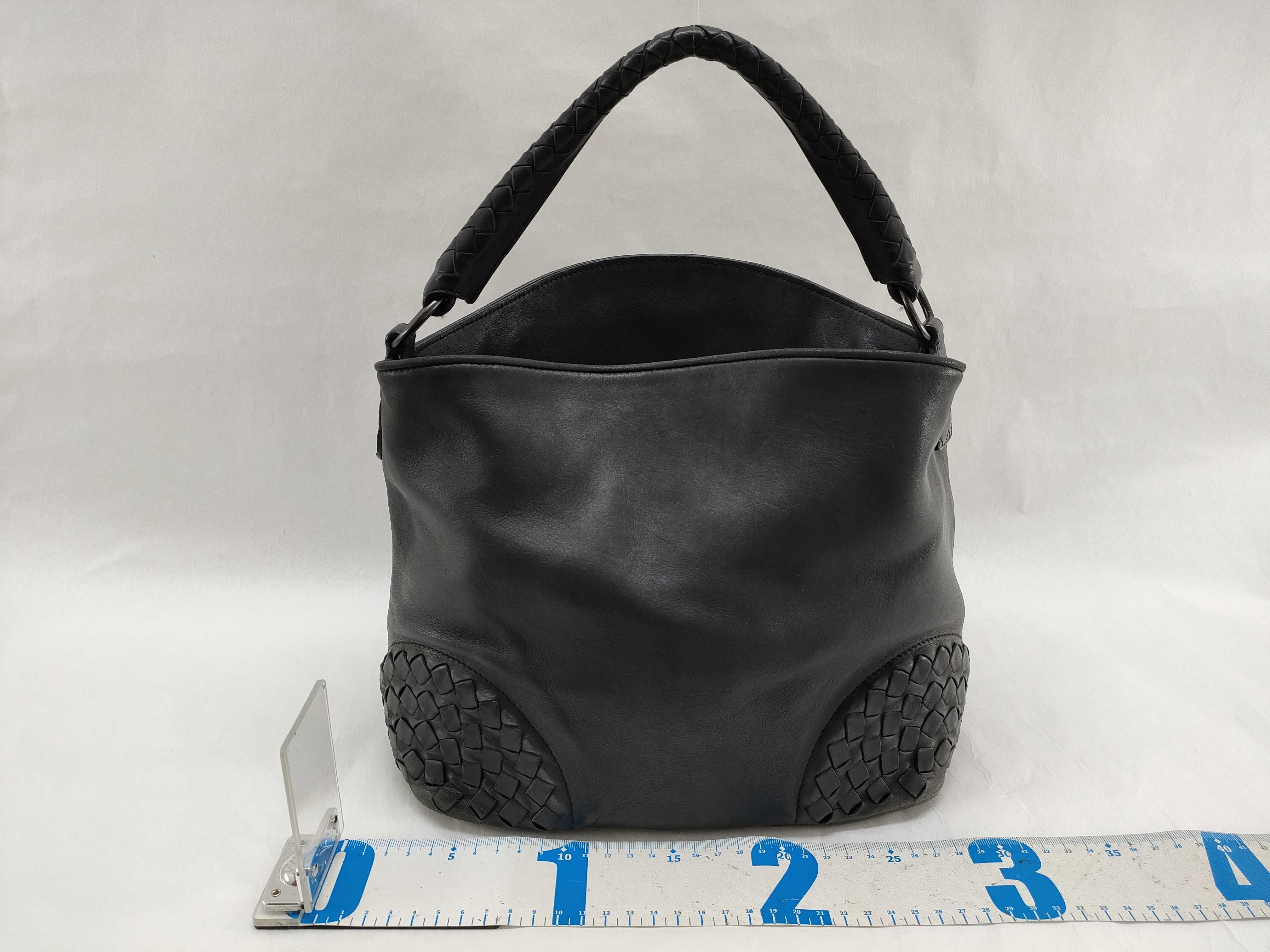 Intrecciato Hobo Black Intrecciato Handbag — view 2