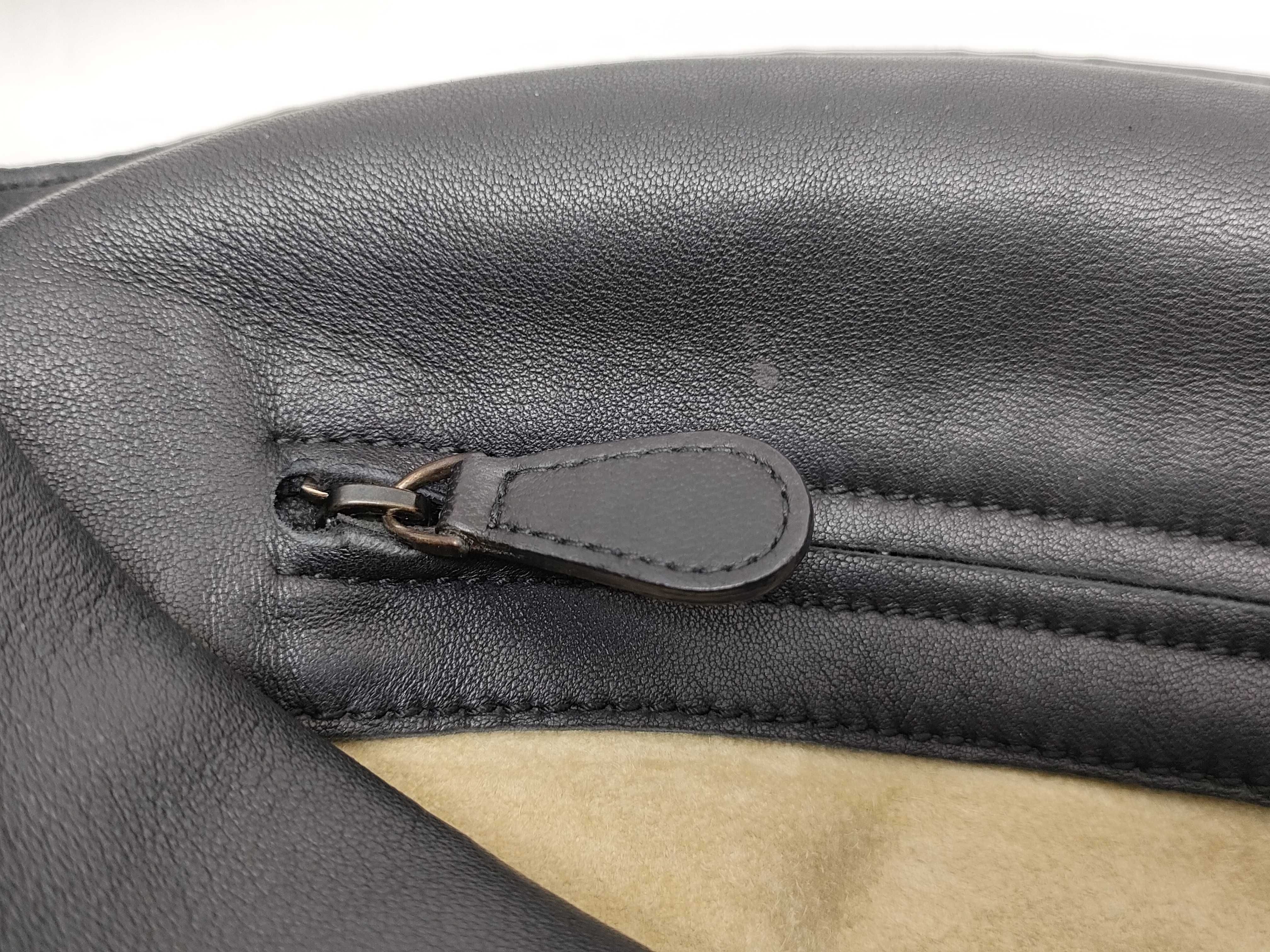 Intrecciato Hobo Black Intrecciato Handbag — view 12