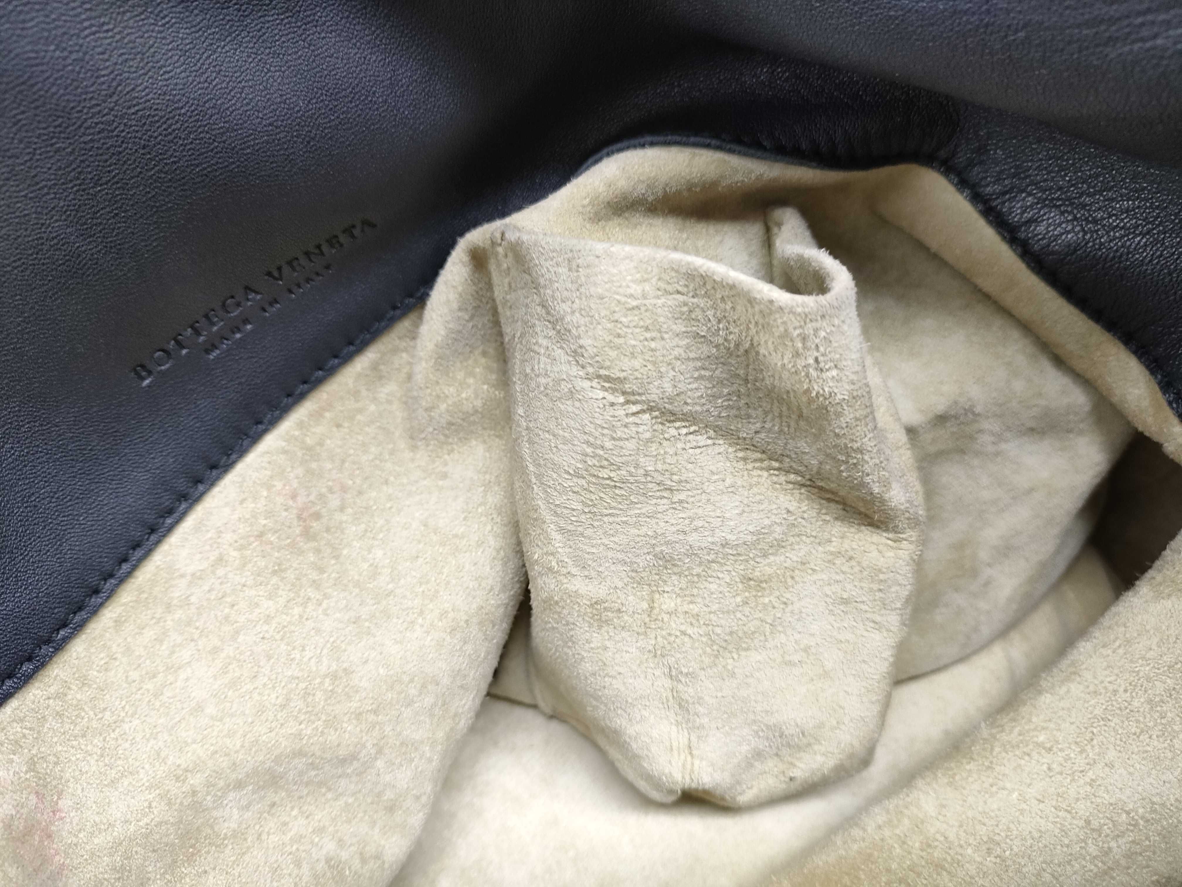 Intrecciato Hobo Black Intrecciato Handbag — view 13