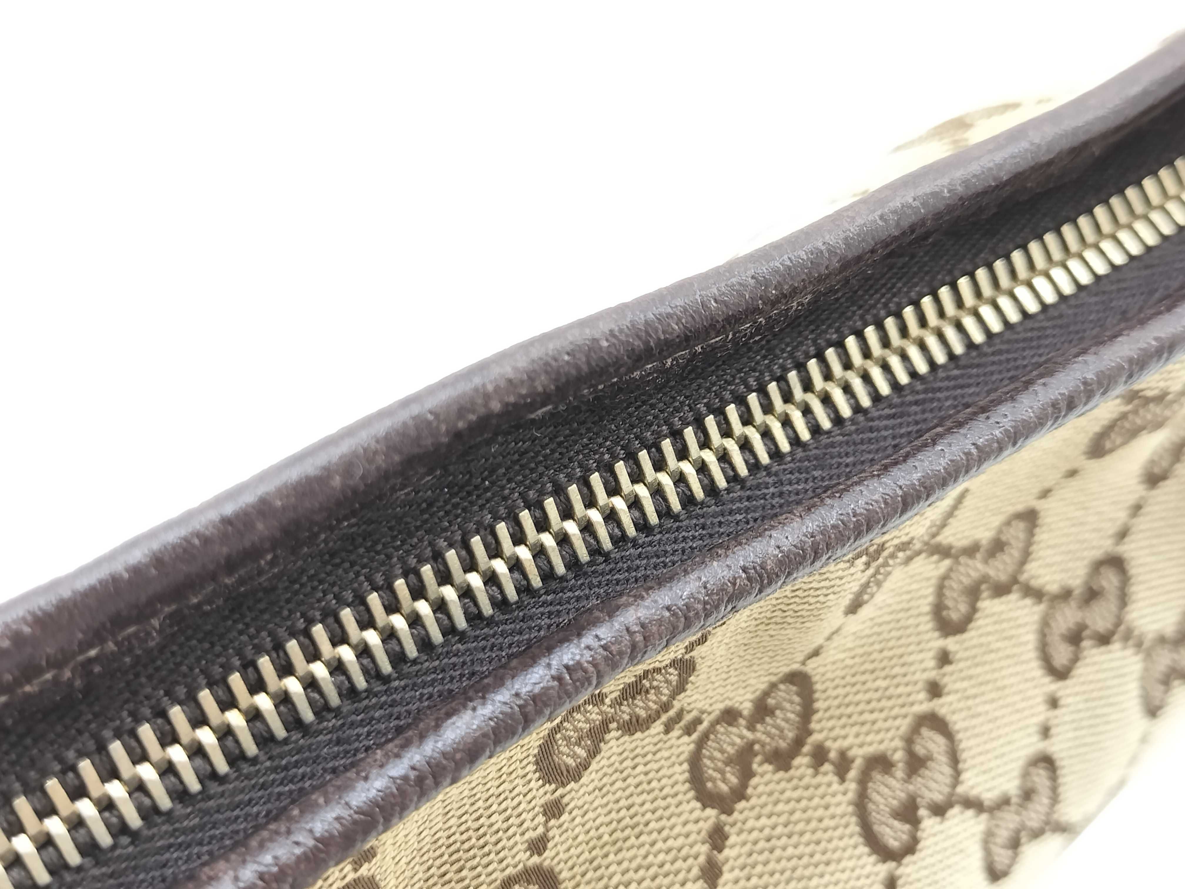 GG Canvas Shoulder Bag — view 11