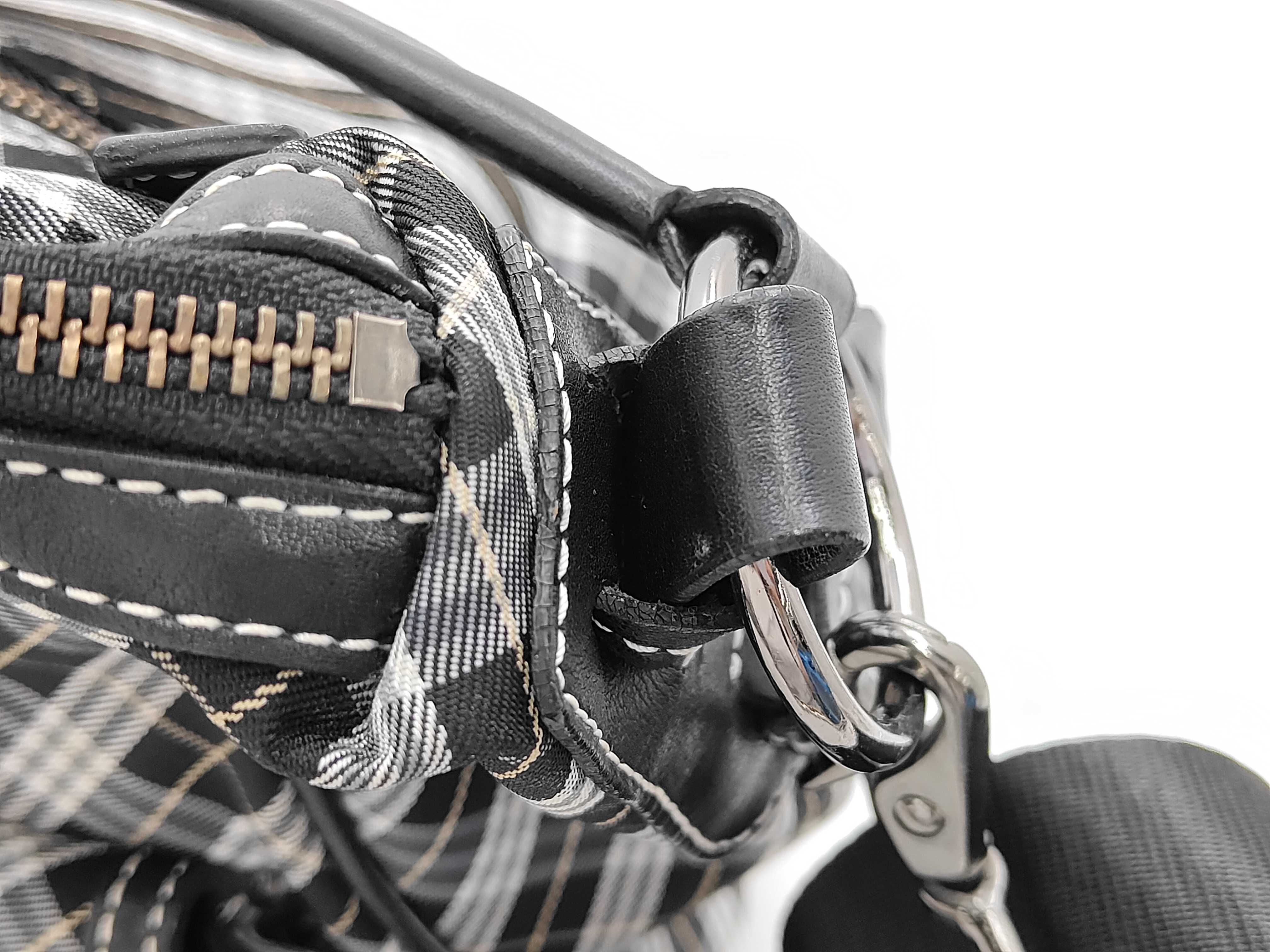 Blue Label Burberry Shoulder Bag — view 6