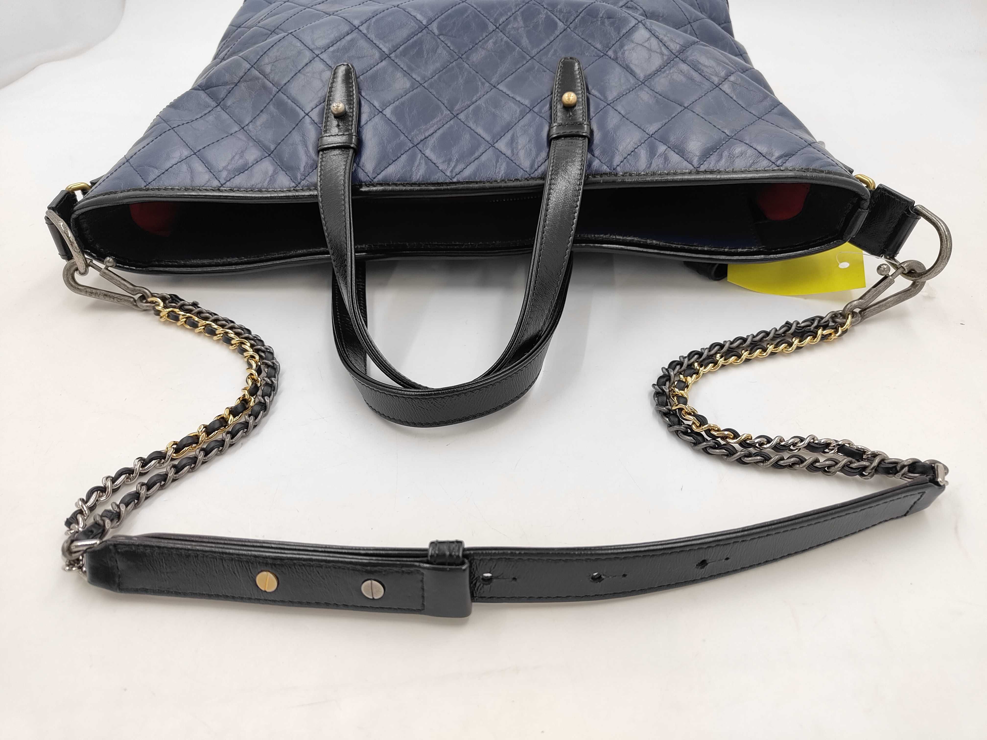 Calfskin Gabrielle de 2-Way Chain Shoulder Bag, Navy Shoulder Bag — view 5