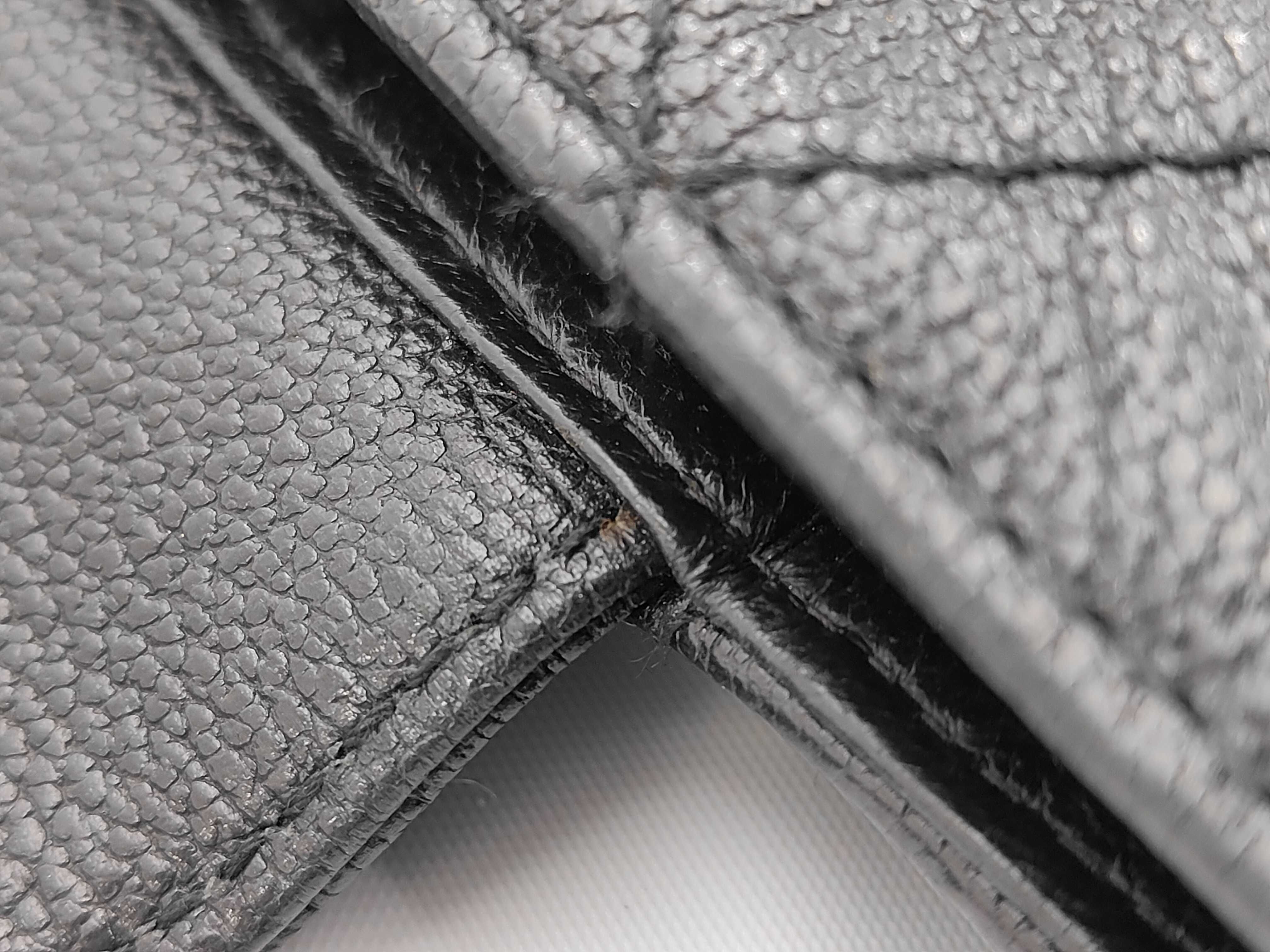 Caviar Skin Shoulder Bag — view 12