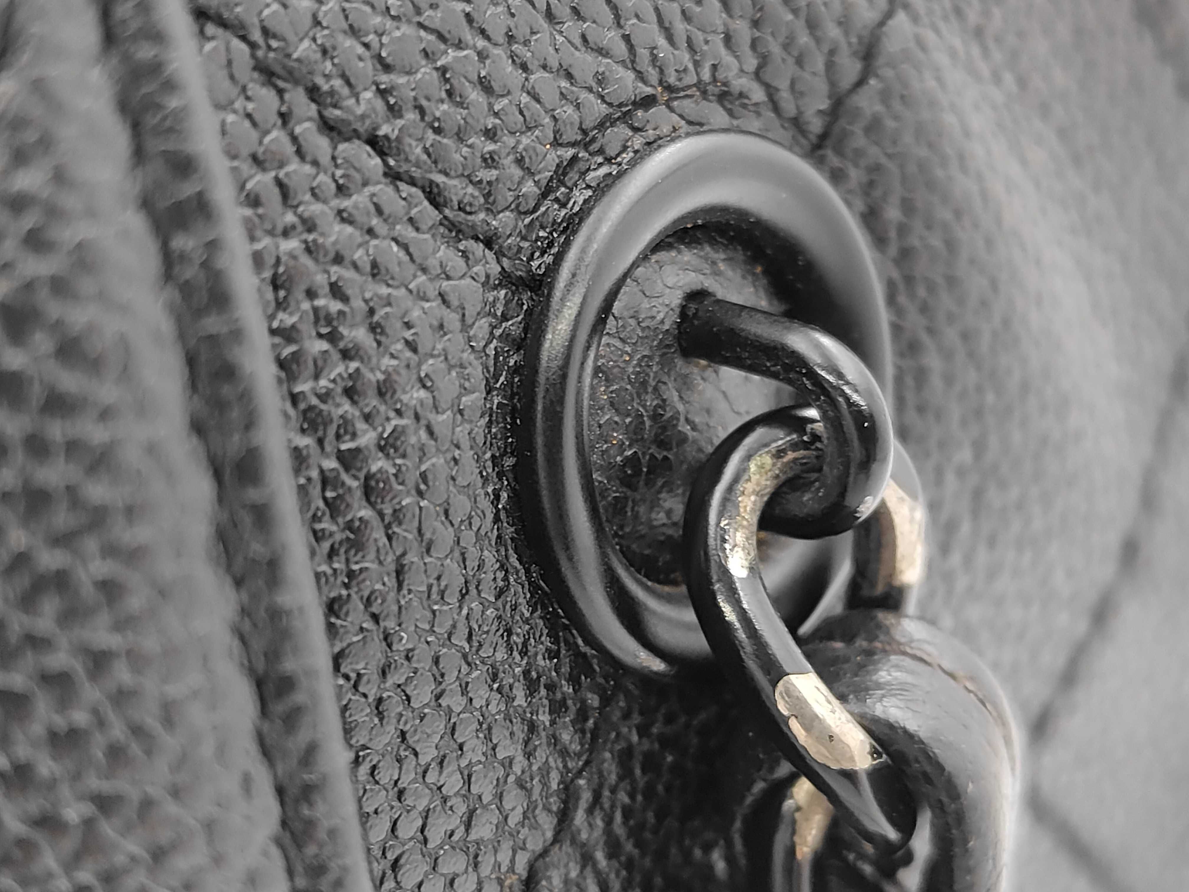 Caviar Skin Shoulder Bag — view 7