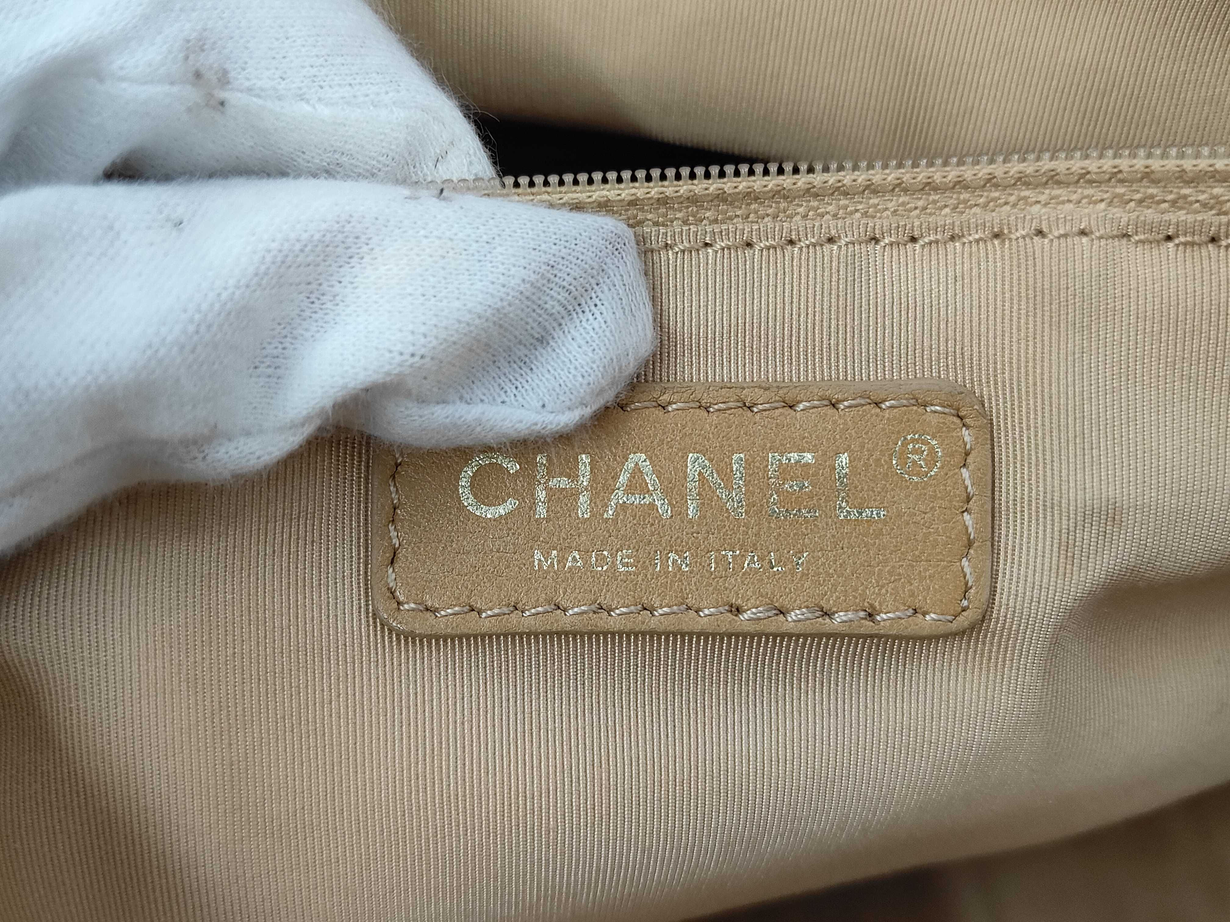 Executive Tote, Calfskin, Beige, Gold Hardware, A15206 Tote Bag — view 9