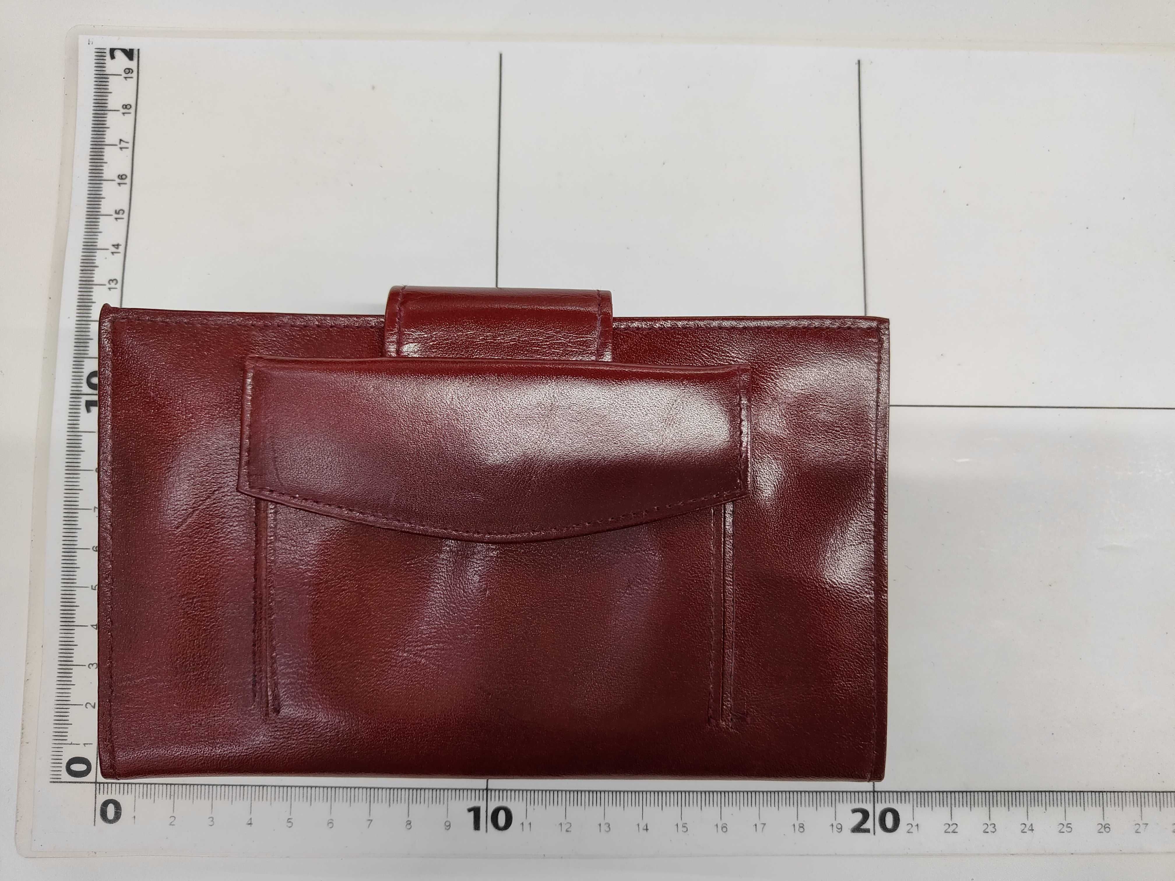 wallet — view 2