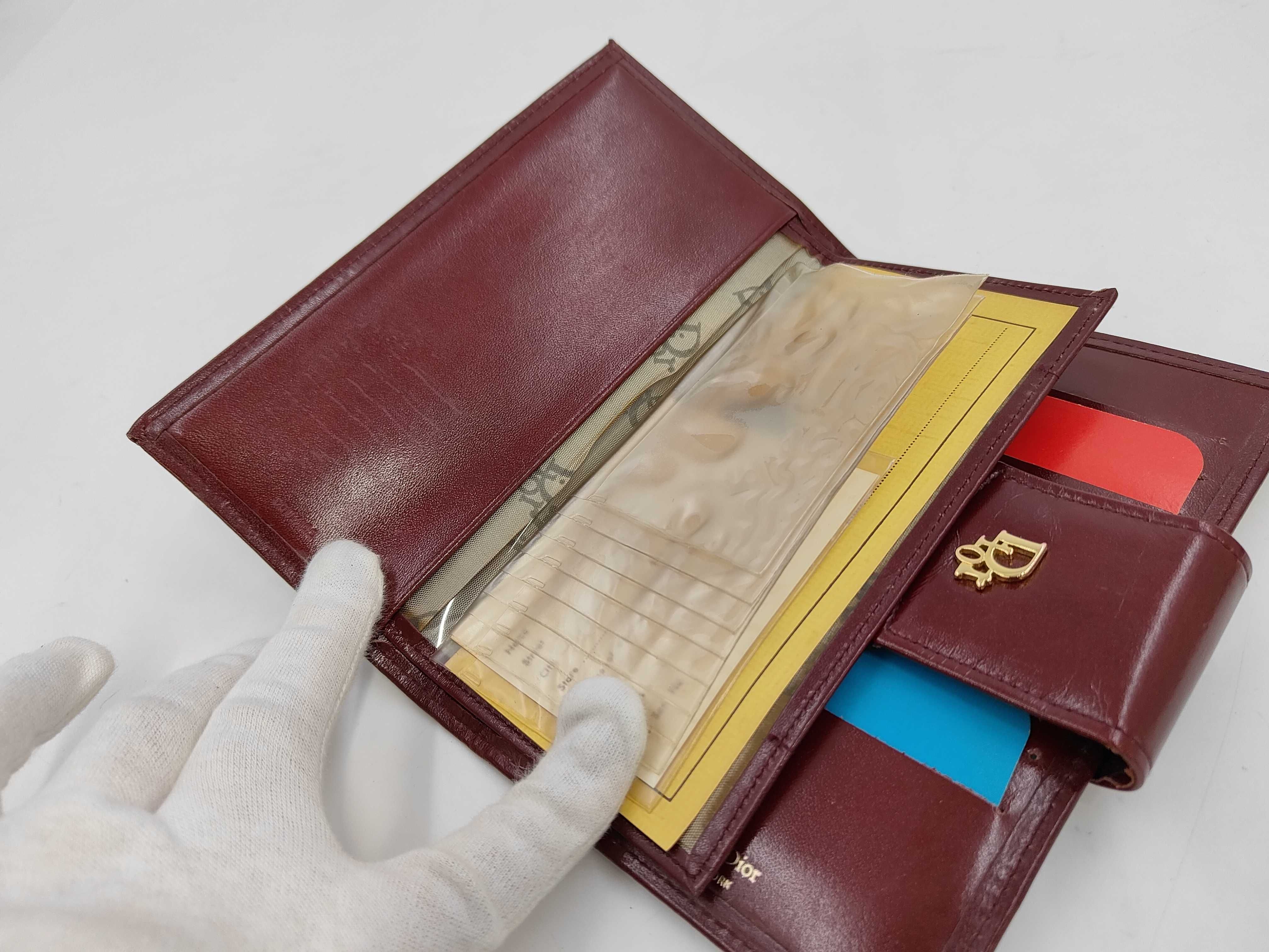 wallet — view 9