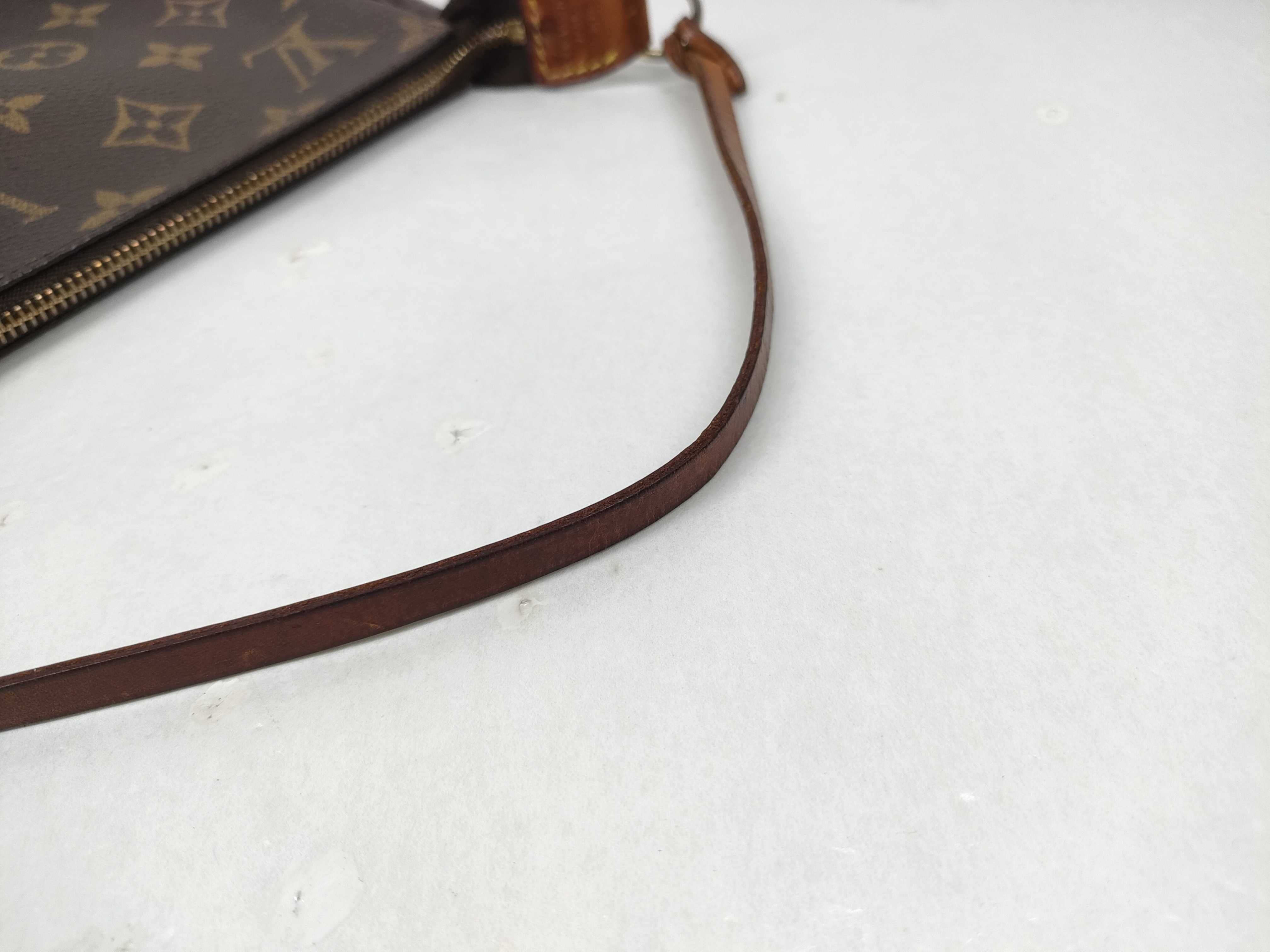 Monogram Pochette Accessoires (Old Model) M51980 Pouch — view 7