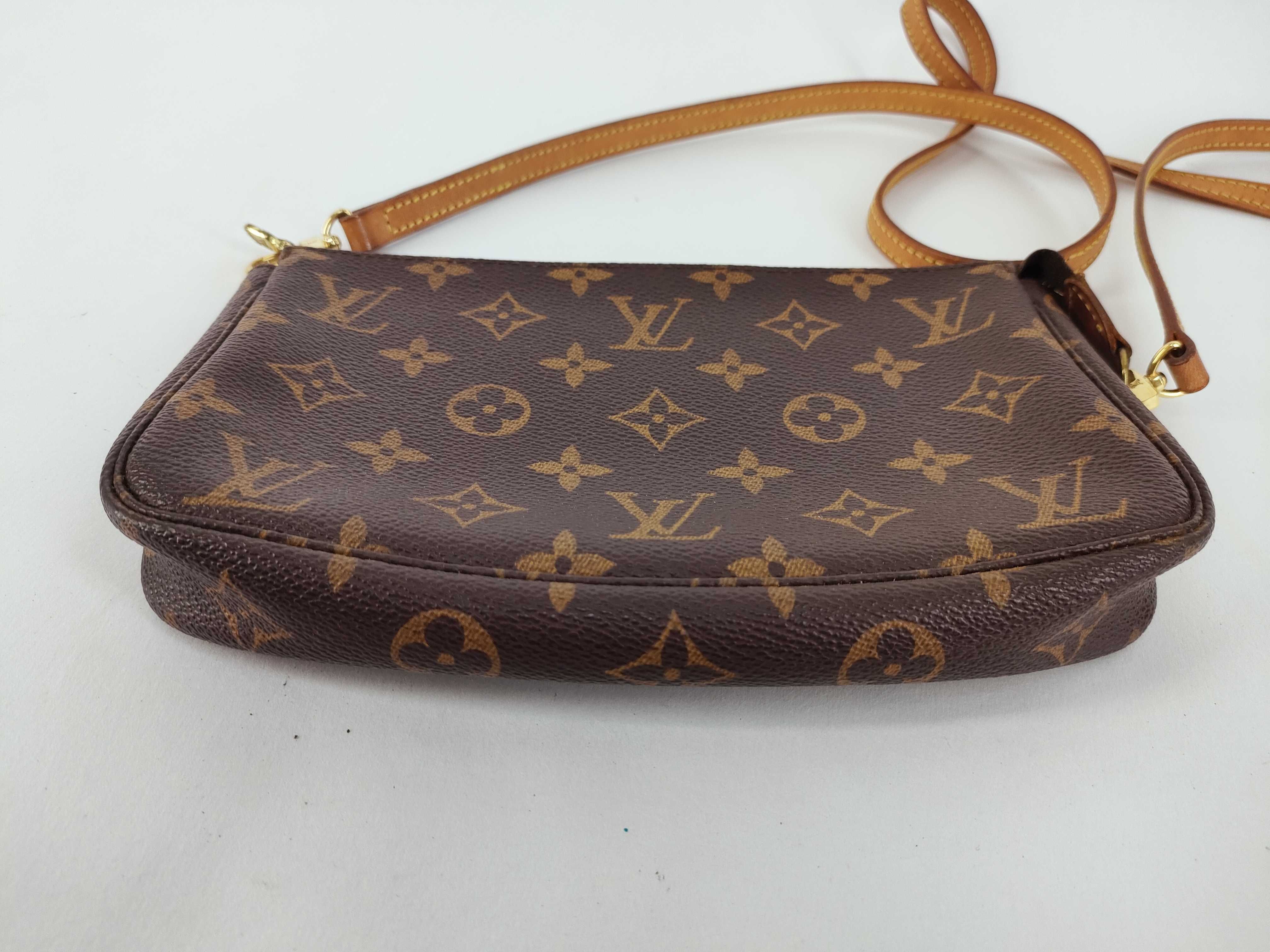 Monogram / Monogram / Pochette Accessoires (Old Model) — view 7