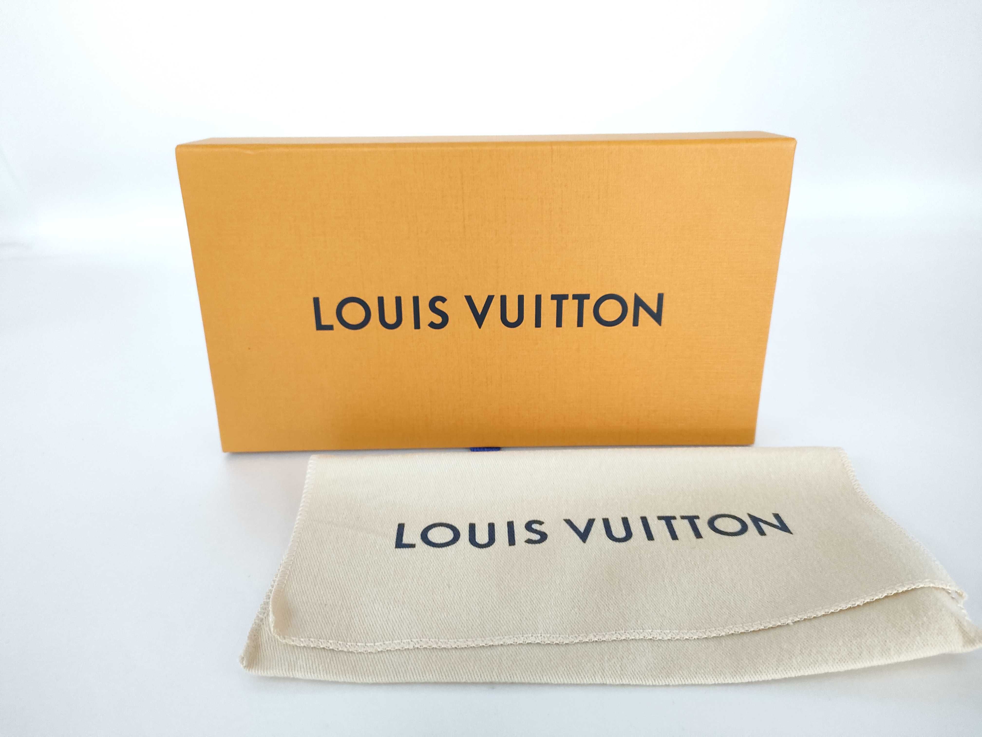 Monogram Louis Vuitton Monogram Portefeuille Clemence Fuchsia Gold Hardware CA0187 Wallet — view 15