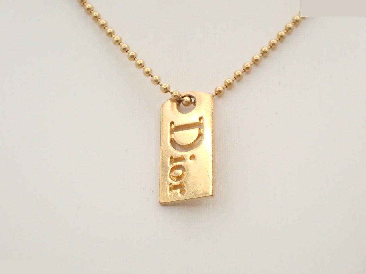Other lines: Precious metals, necklaces, pendants, chain approximately 44cm