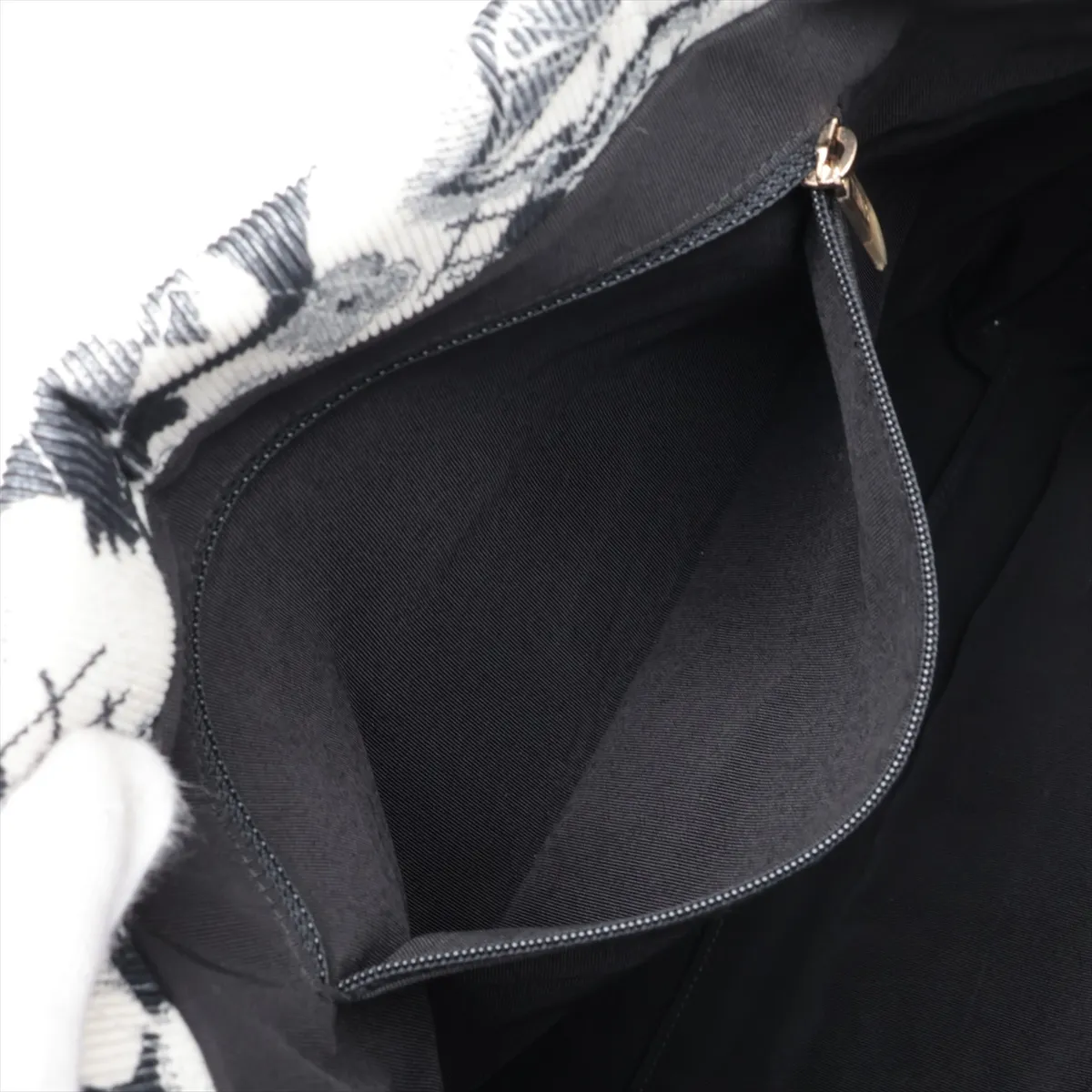 Camellia Corduroy x Leather Tote Bag, White x Black, Gold Hardware, 26718855, Serial Number 26 — view 8