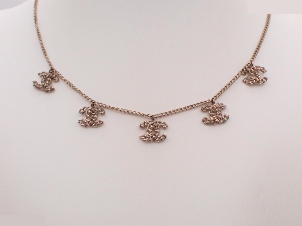 Five-strand Coco Mark necklace, chain approximately 45cm long.