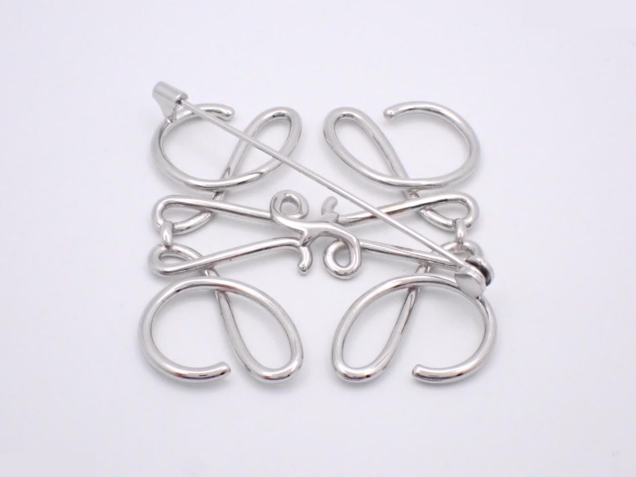 Other lines: Precious metals and brooches — view 2