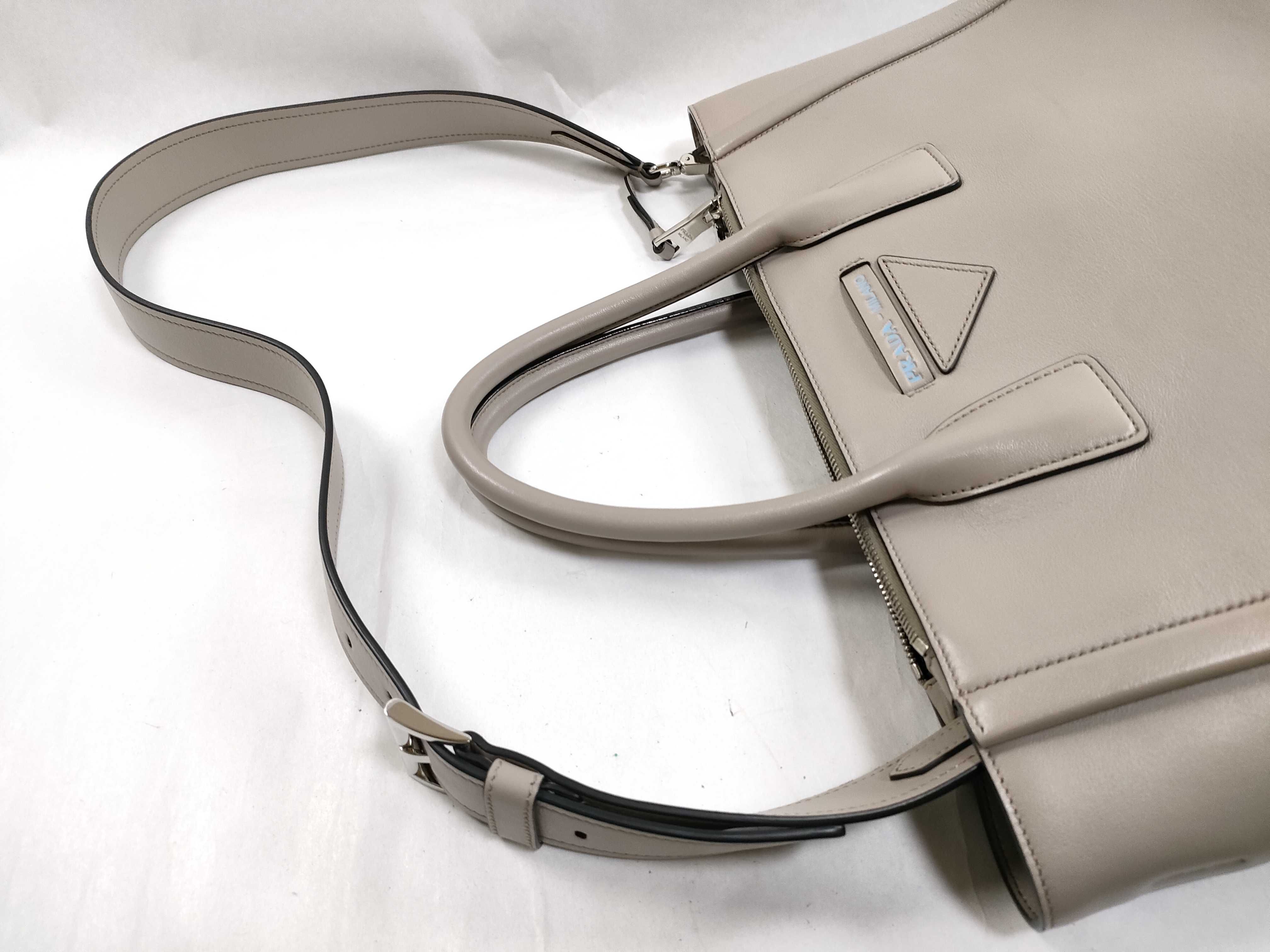 Concept Leather 2-Way Handbag 1BA183 Accessories: Guarantee card, clochette, shoulder strap, handbag — view 3