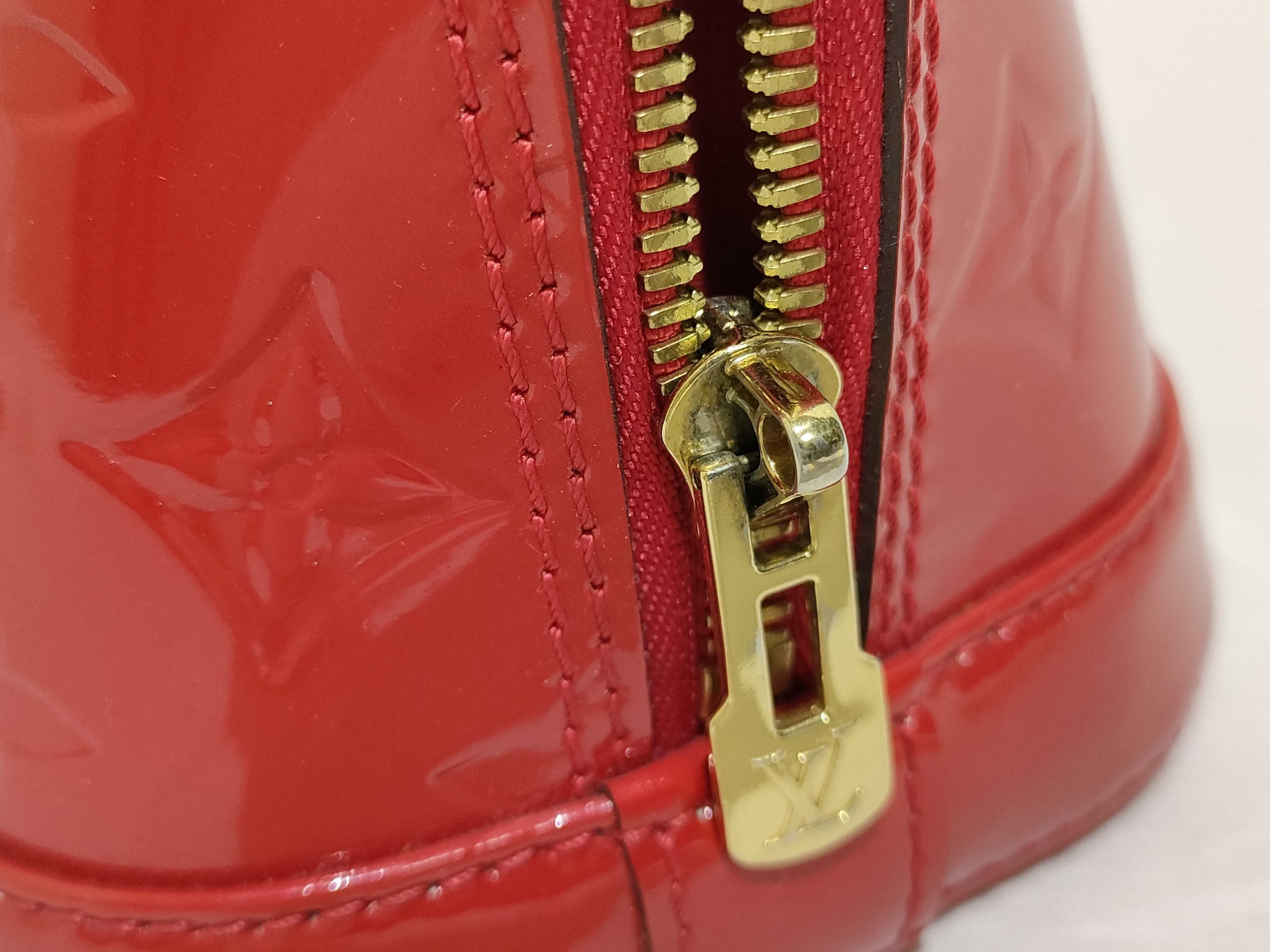 Vernis Alma BB Pomme d'Amour M91606 Handbag with Strap, Clochette, Key, and Padlock FL3115 — view 12