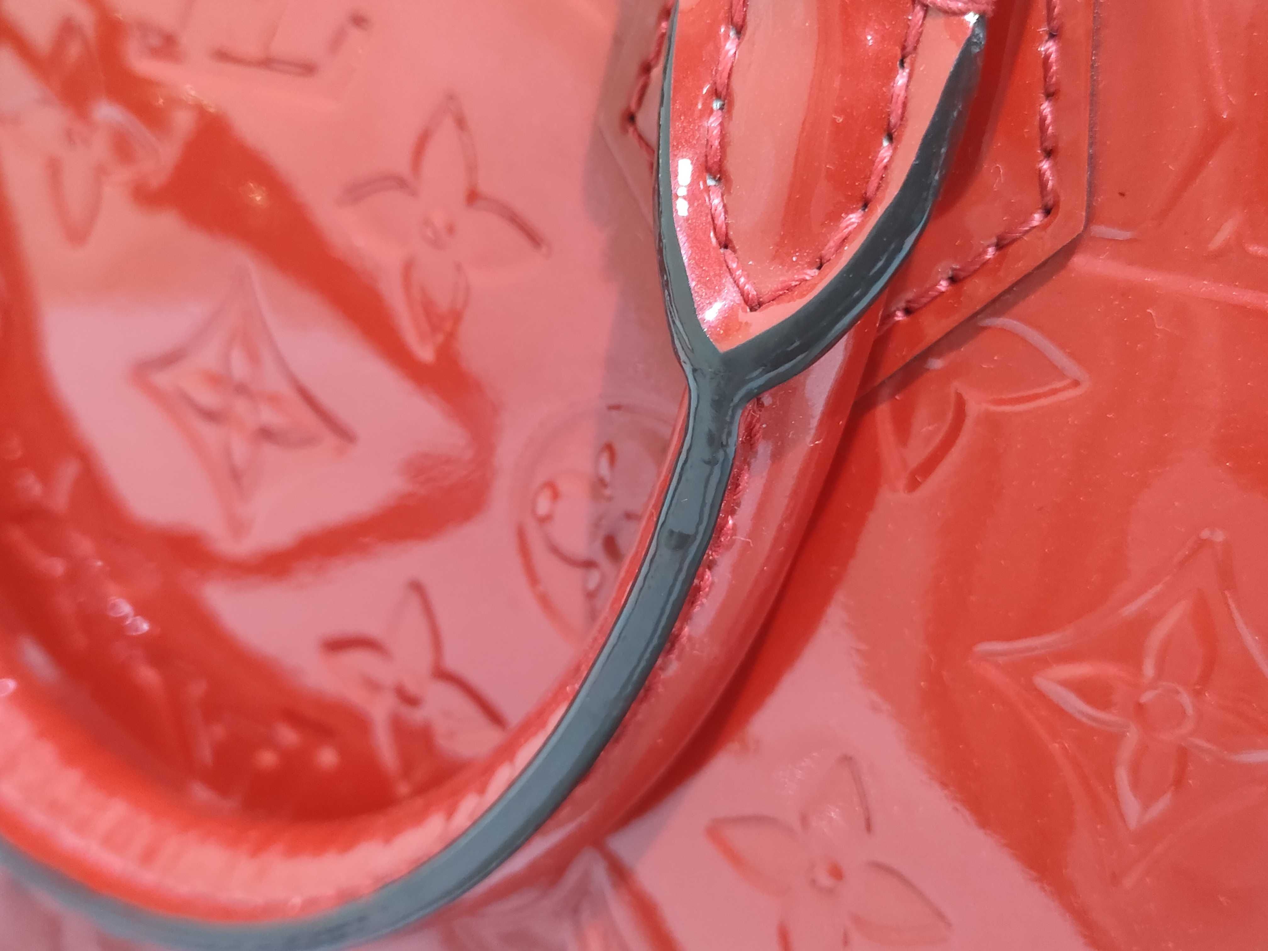 Vernis Alma BB Pomme d'Amour M91606 Handbag with Strap, Clochette, Key, and Padlock FL3115 — view 13