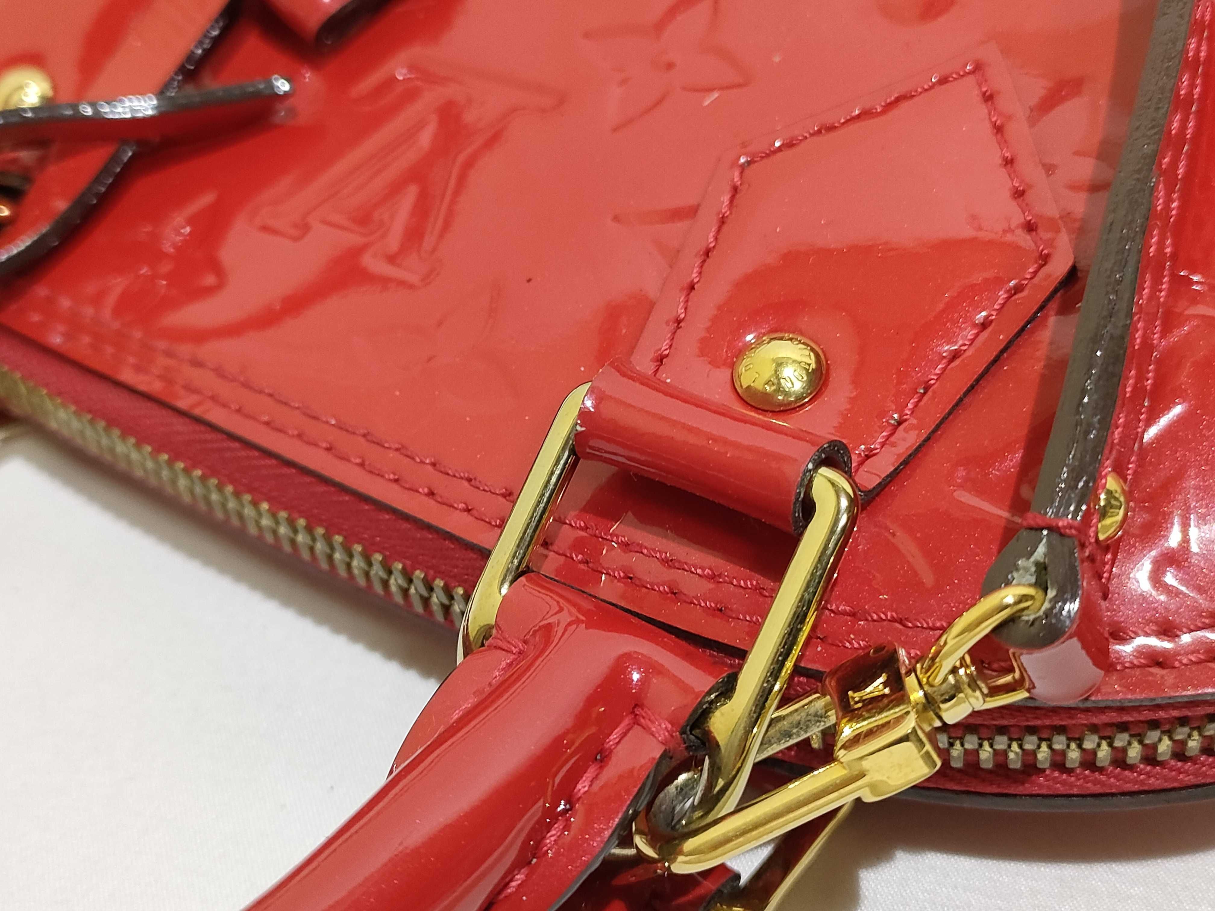 Vernis Alma BB Pomme d'Amour M91606 Handbag with Strap, Clochette, Key, and Padlock FL3115 — view 5