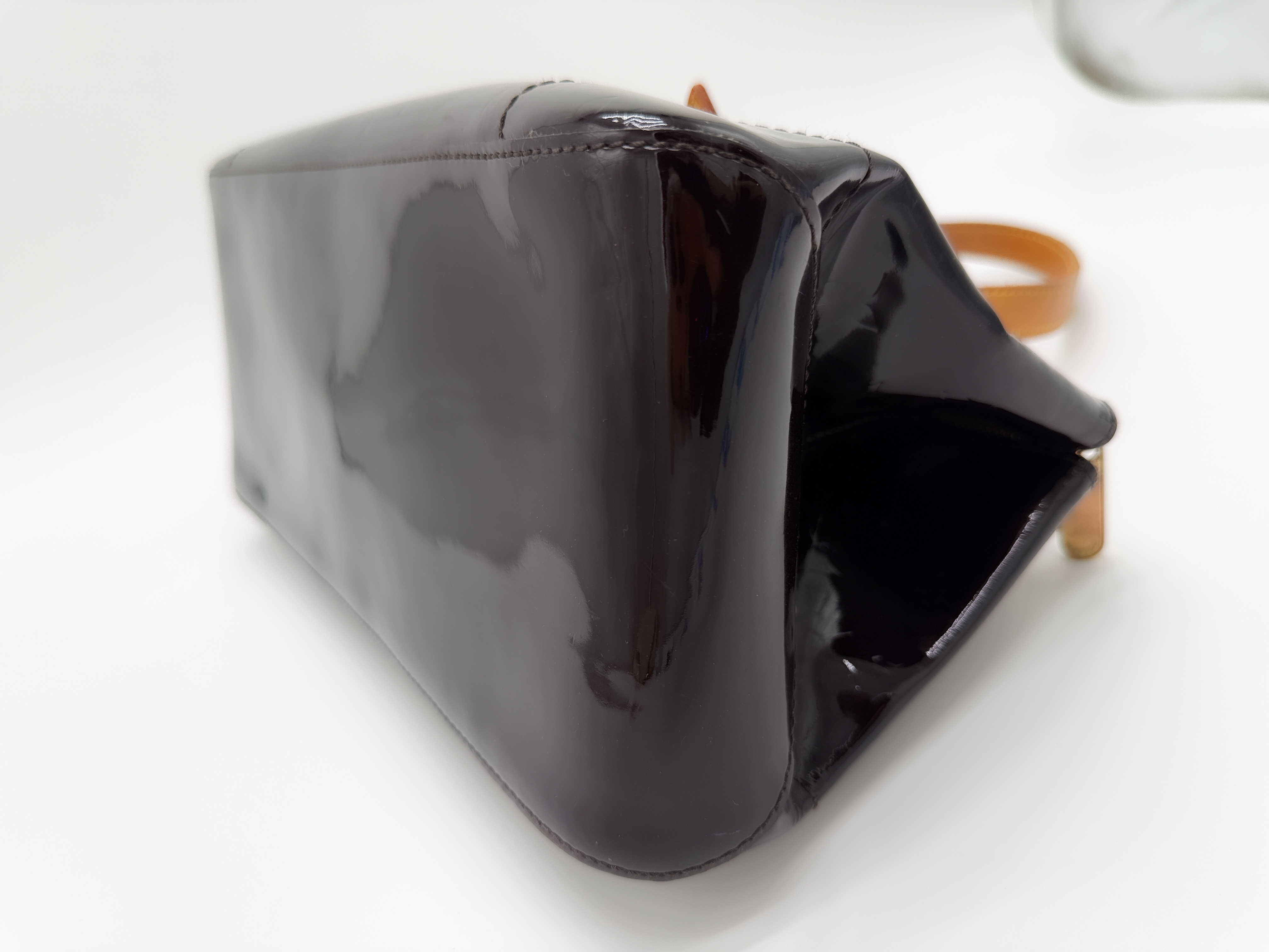 Vernis M93510 Rosewood Avenue Amarante Handbag — view 8