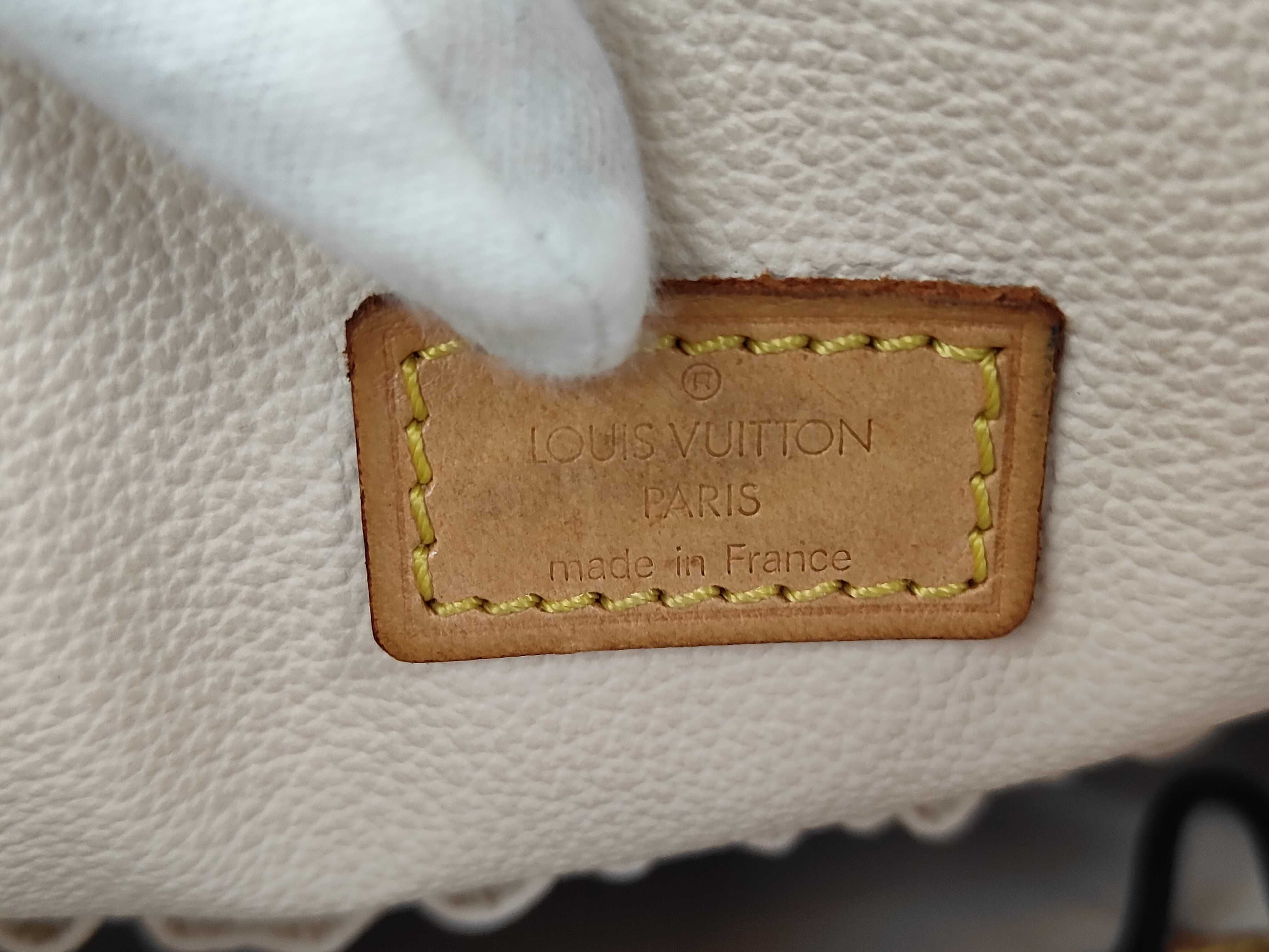 LV Monogram Spontini M47500/AR1012 Handbag — view 9