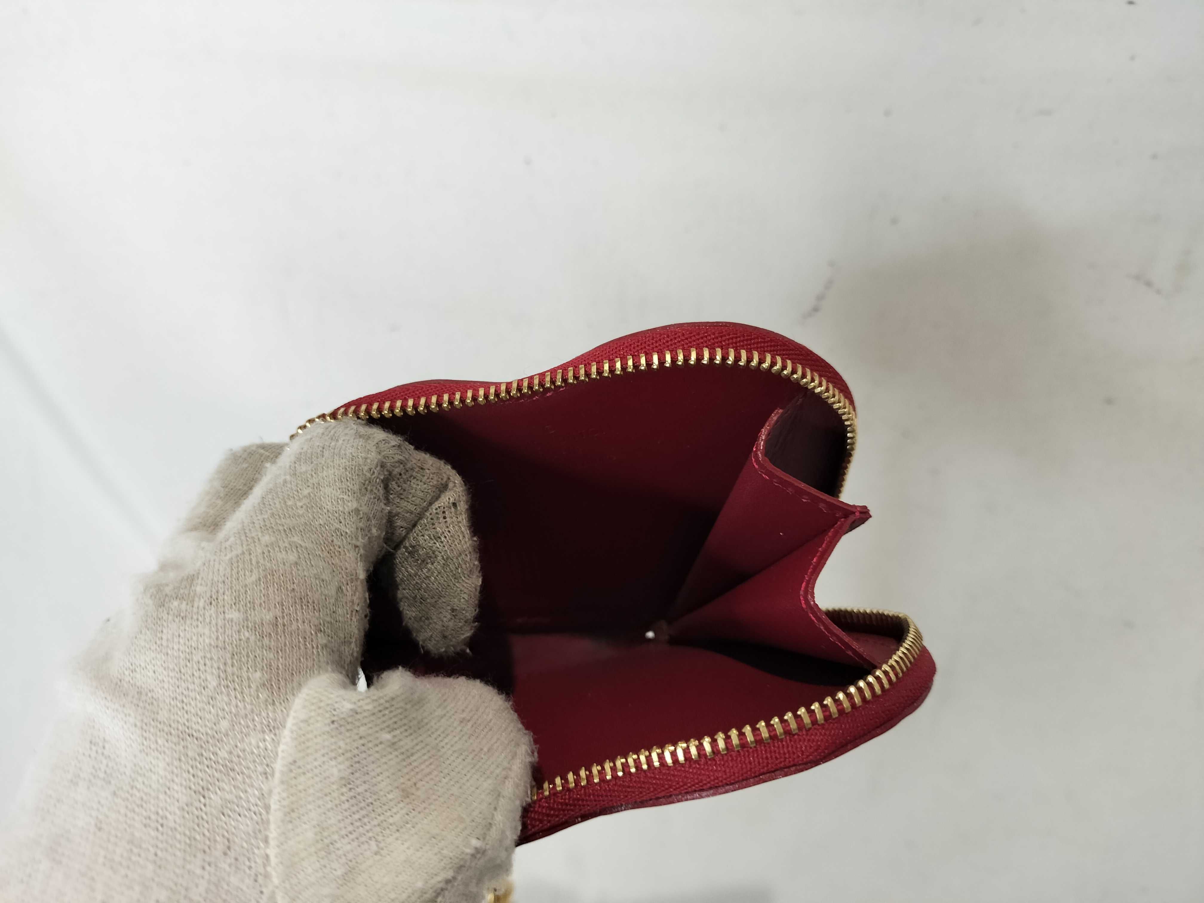 Vernis Porte Monnaie Coeur M91714 Heart-shaped Coin Case — view 8
