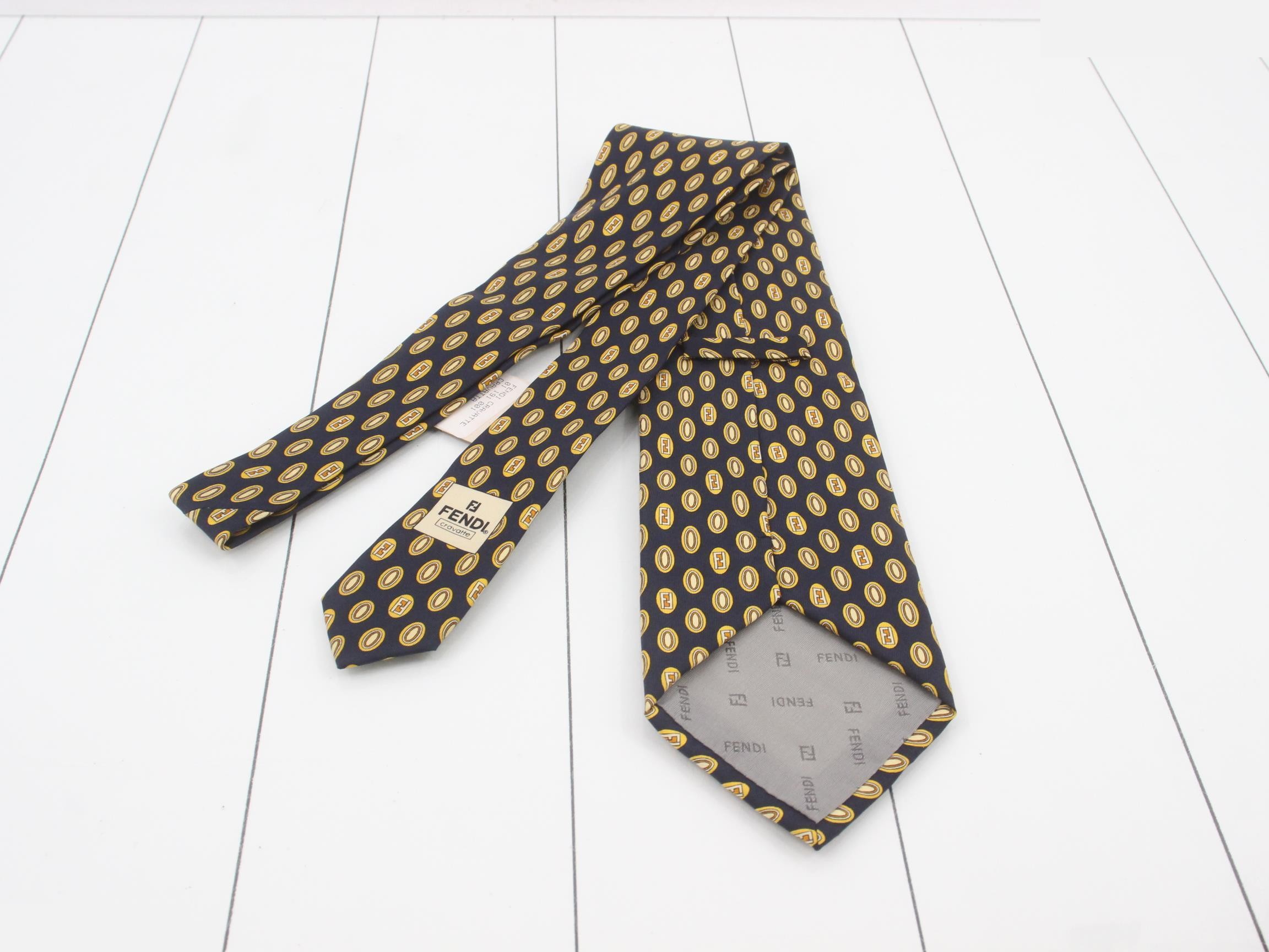 Other lines: Small items, accessories, ties — view 2