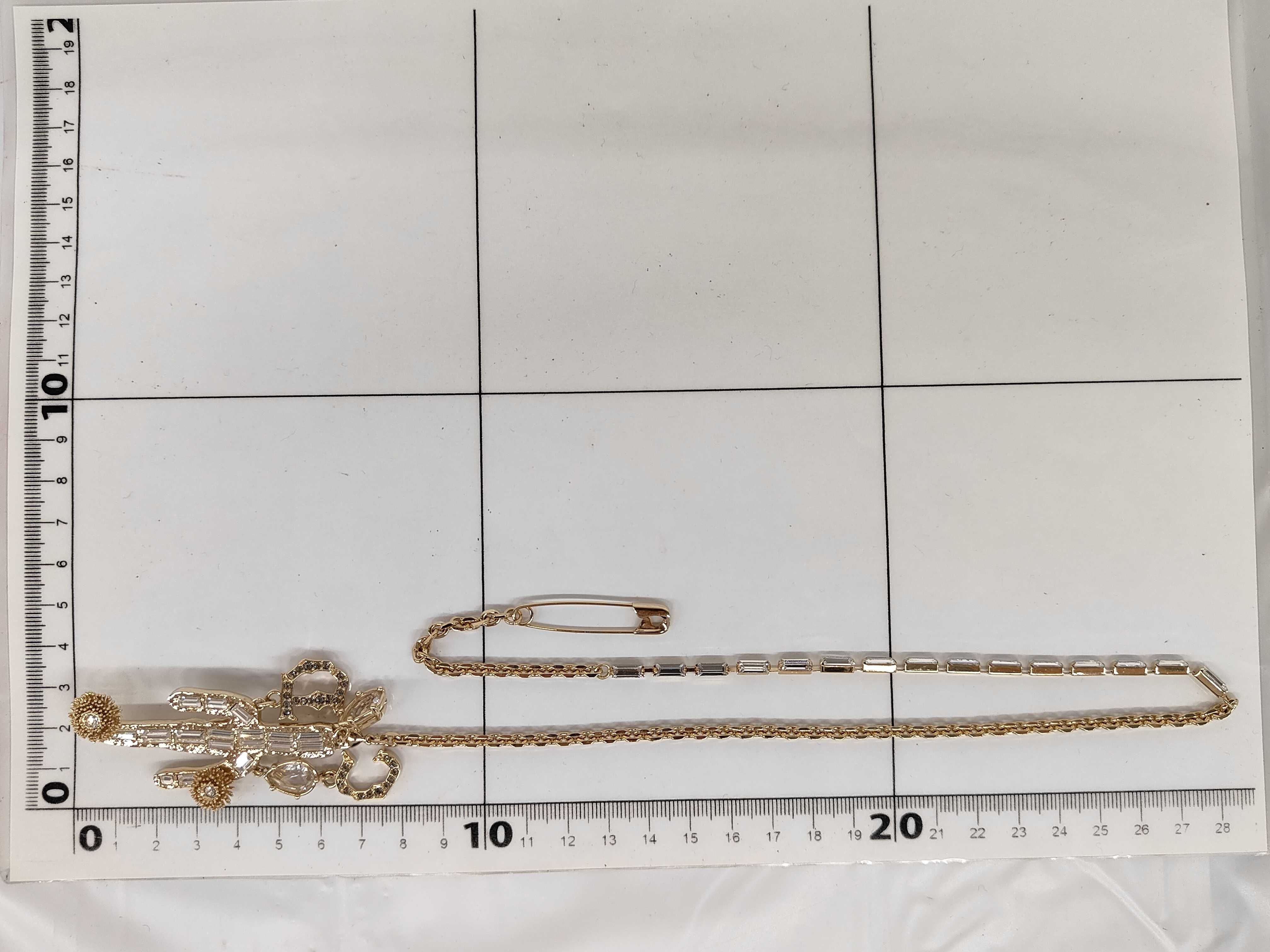 brooch — view 5
