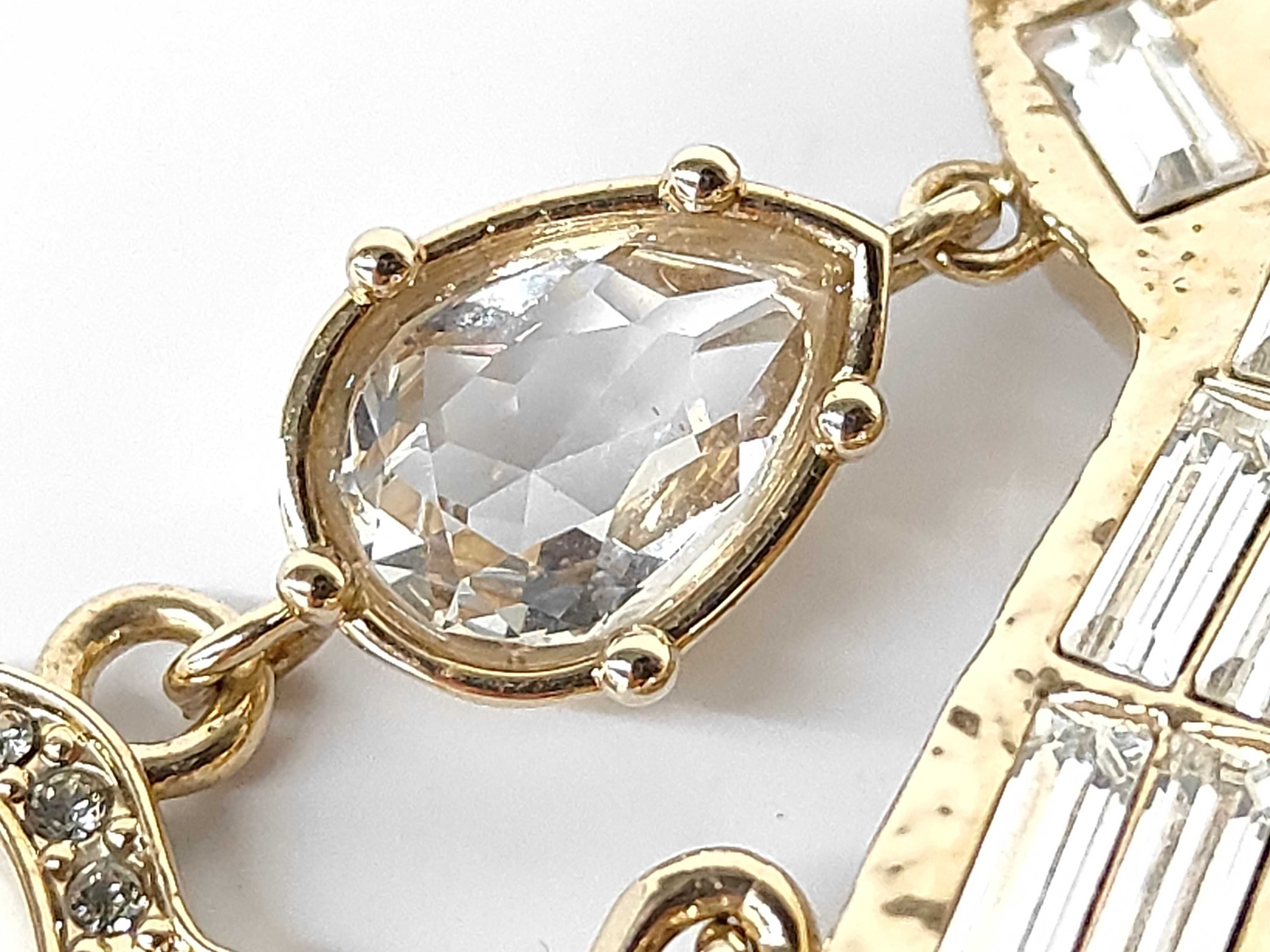 brooch — view 7