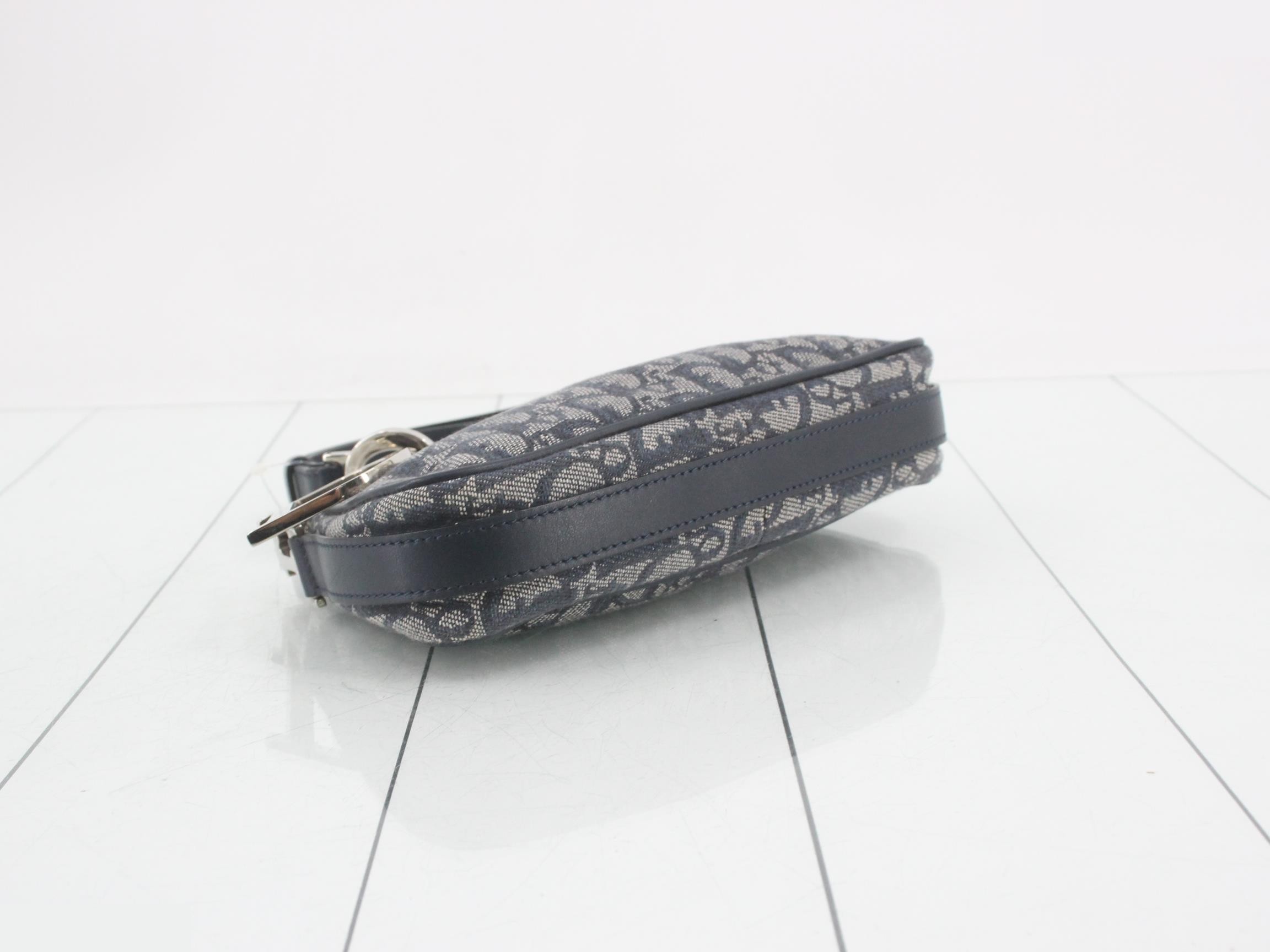 Trotter Shoulder Bag with D Charm — view 5